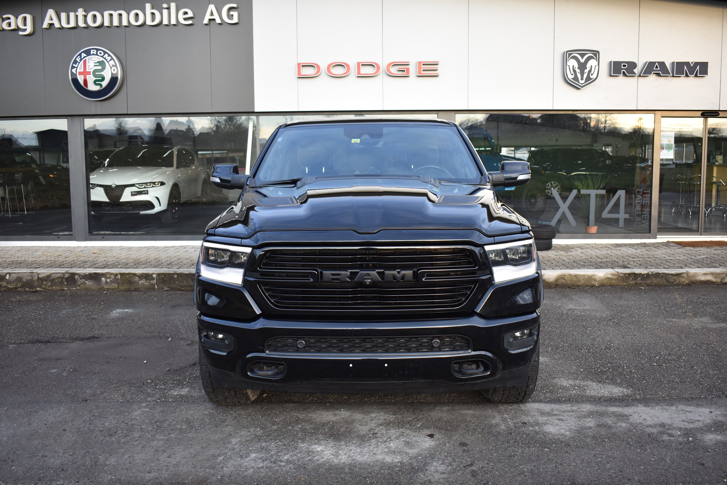 DODGE Ram 1500 Crew Cab Laramie 5.7 AWD