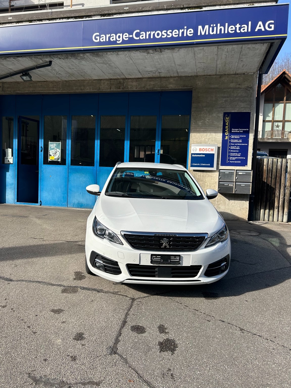 PEUGEOT 308 SW 1.5 BlueHDI Allure EAT8