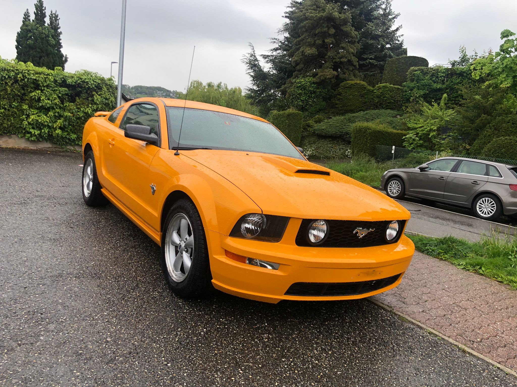 FORD Mustang GT