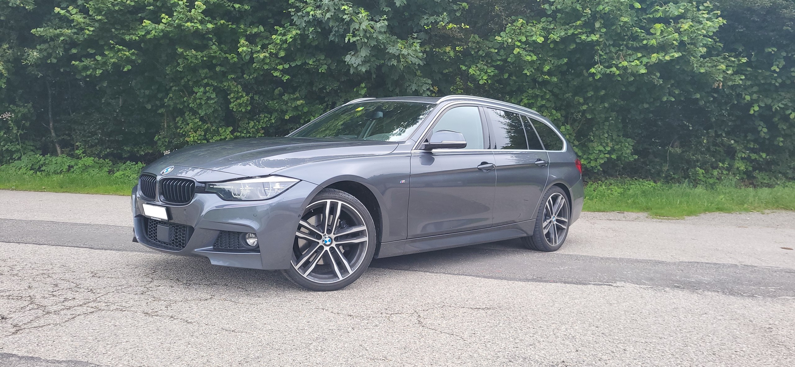 BMW 330i xDrive Touring Edition M Sport Steptronic