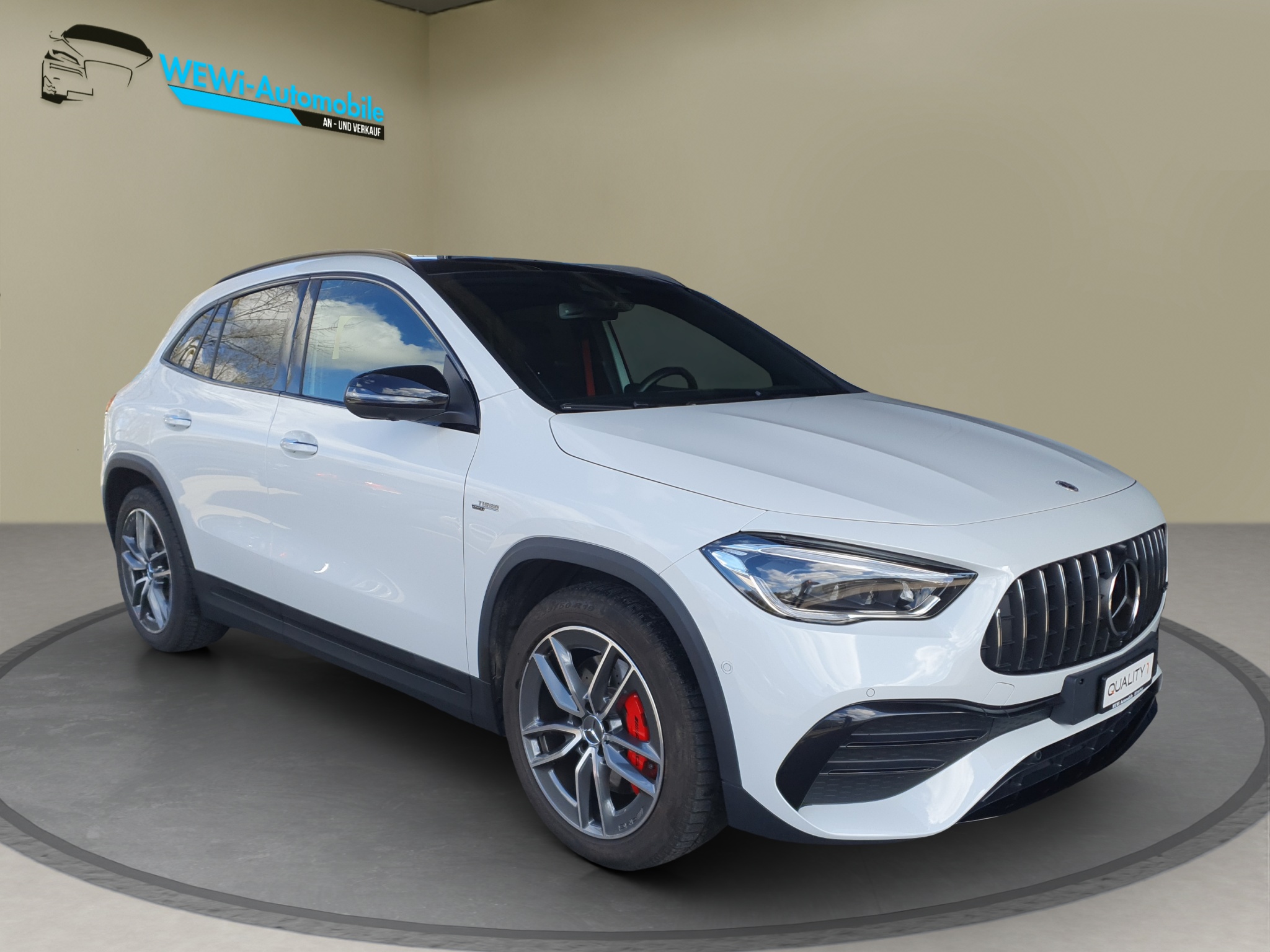 MERCEDES-BENZ GLA 35 AMG 4Matic 8G-Speedshift DCT