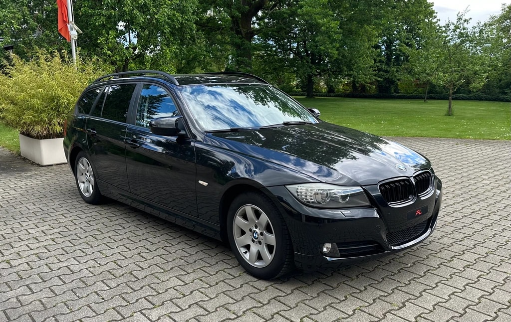 BMW 320i Touring Access