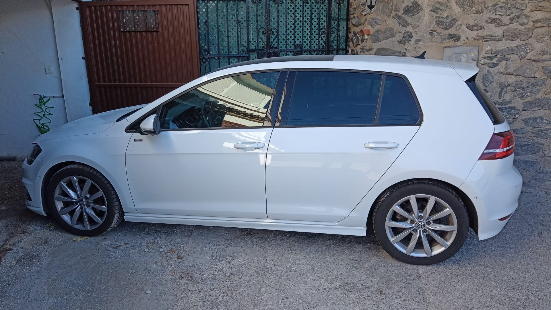 VW Golf 2.0 TDI Cup R-Line 4Motion