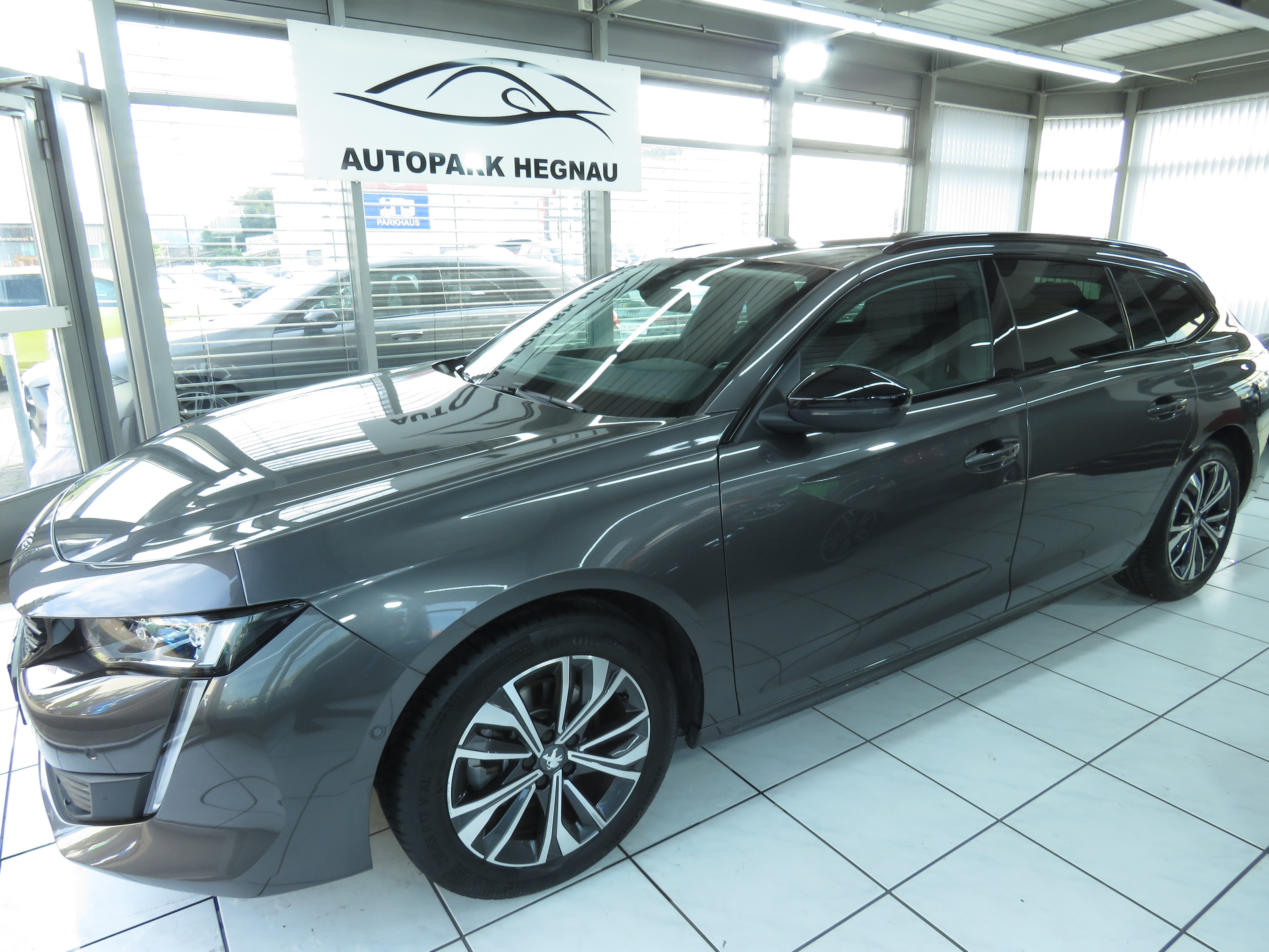 PEUGEOT 508 SW 1.2 Pure Tech Allure Pack EAT8 (Automat)