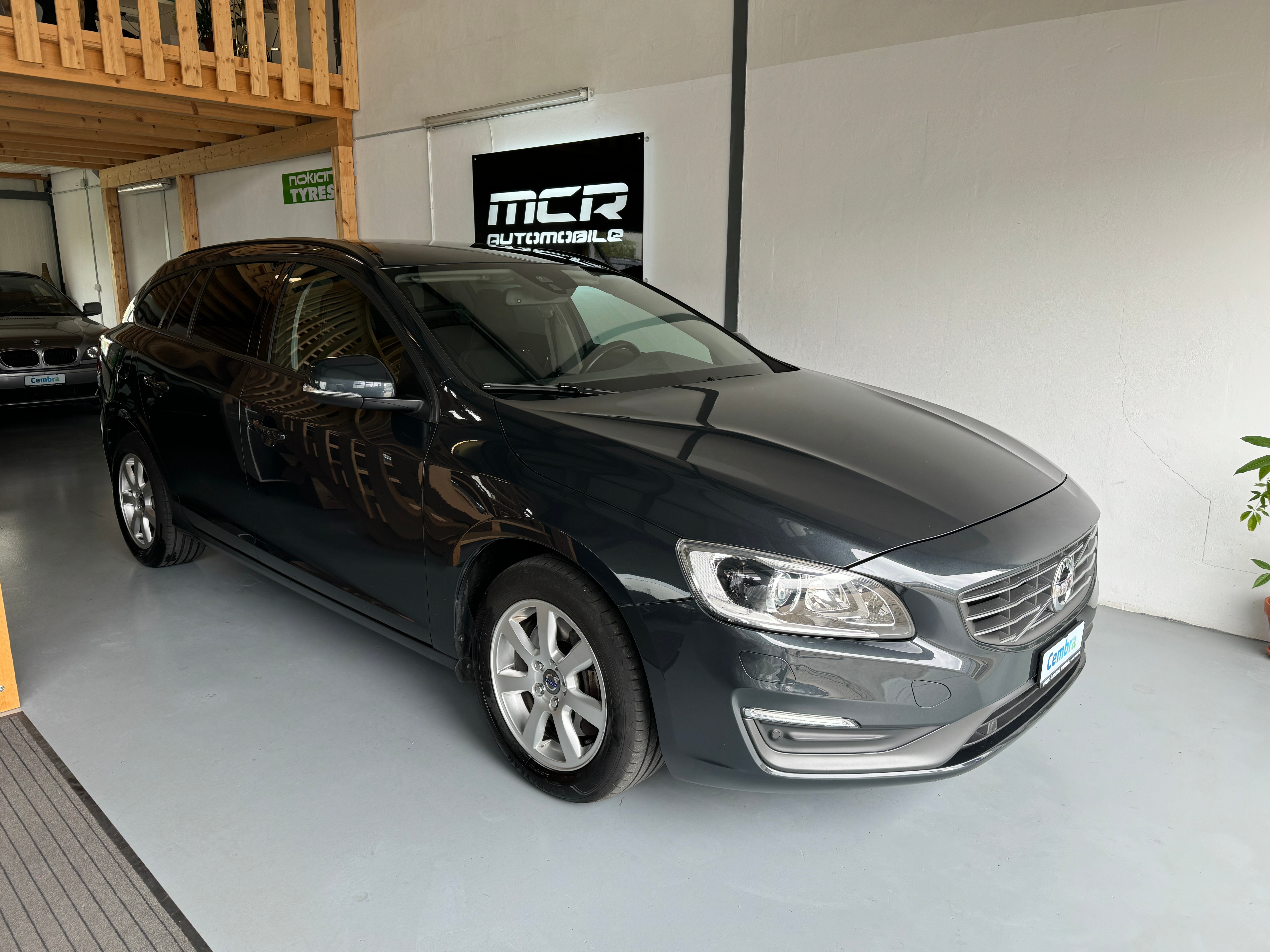 VOLVO V60 D4 AWD Family Edition Geartronic