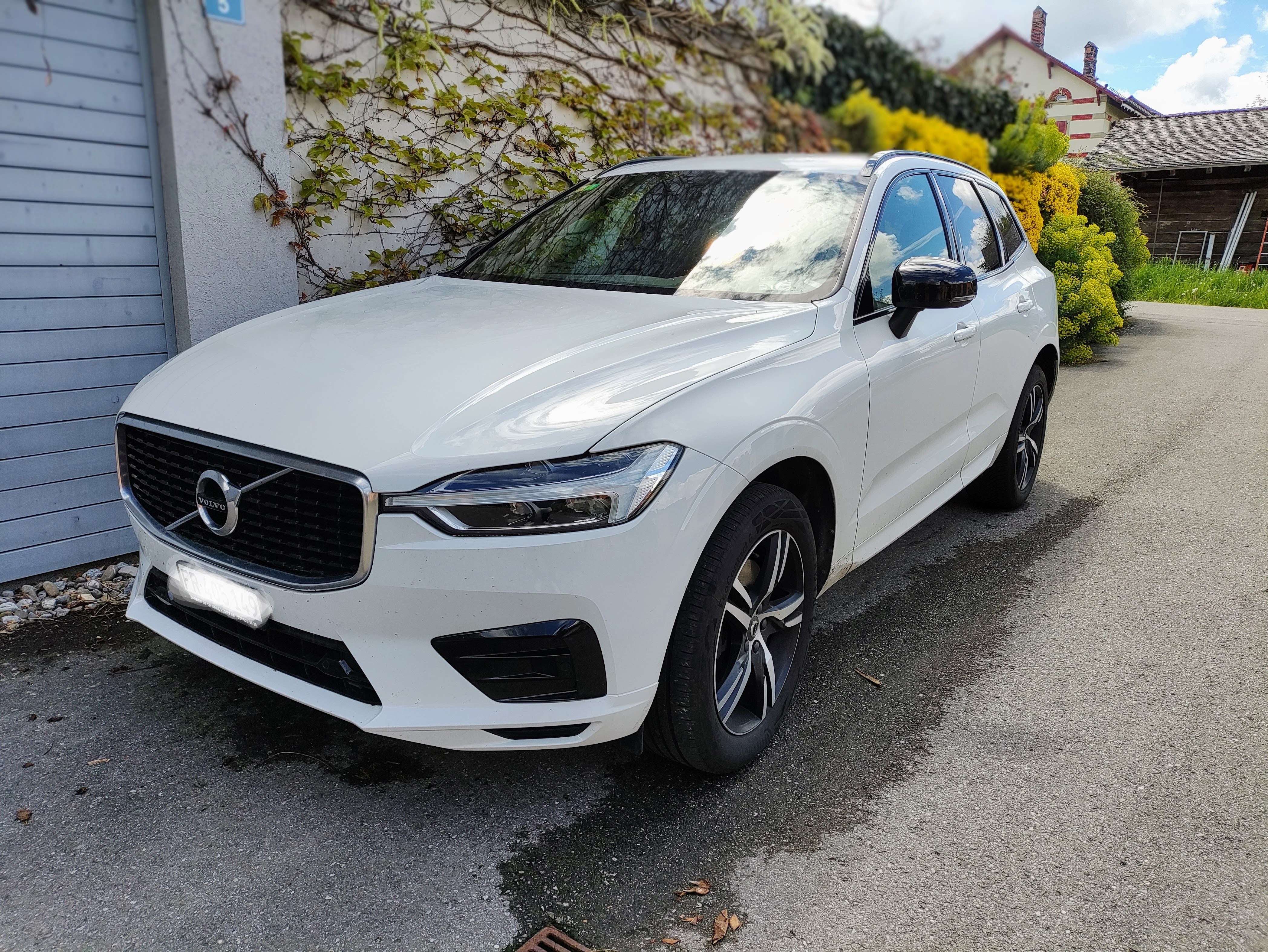 VOLVO XC60 B4 Diesel Mild Hybrid AWD R-Design Geartronic