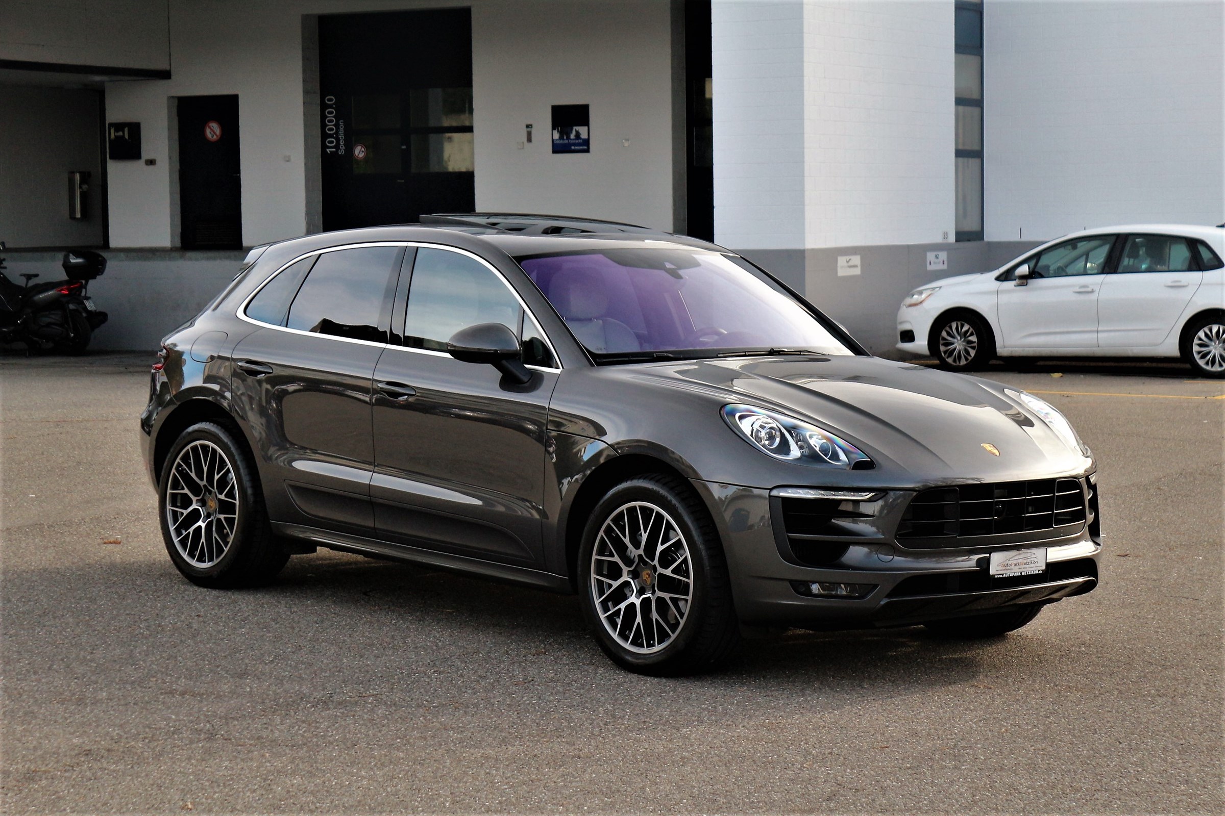 PORSCHE Macan S PDK