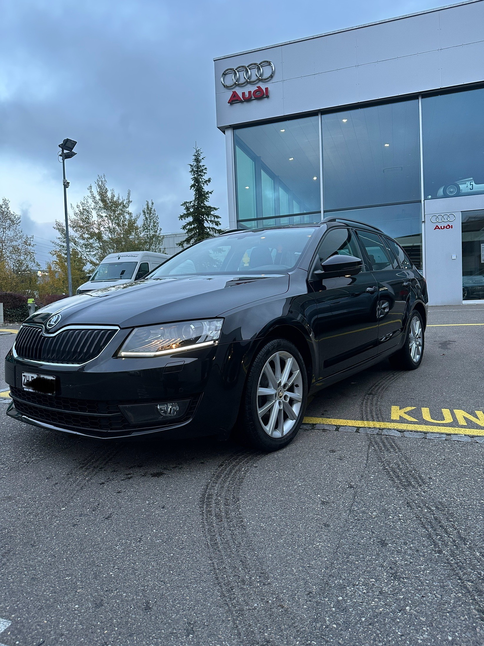 SKODA Octavia Combi 1.6 TDI Active DSG