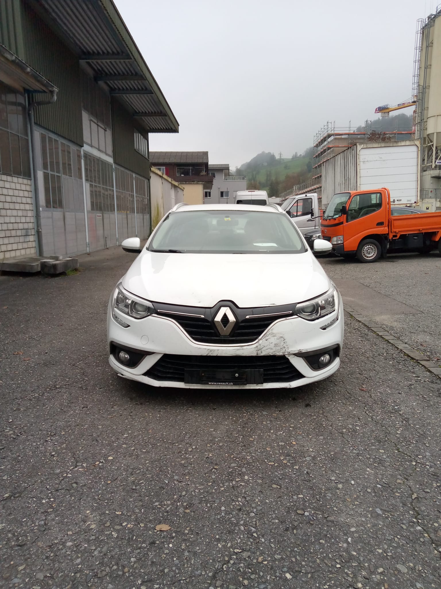 RENAULT Mégane Grandtour 1.5 dCi Zen EDC