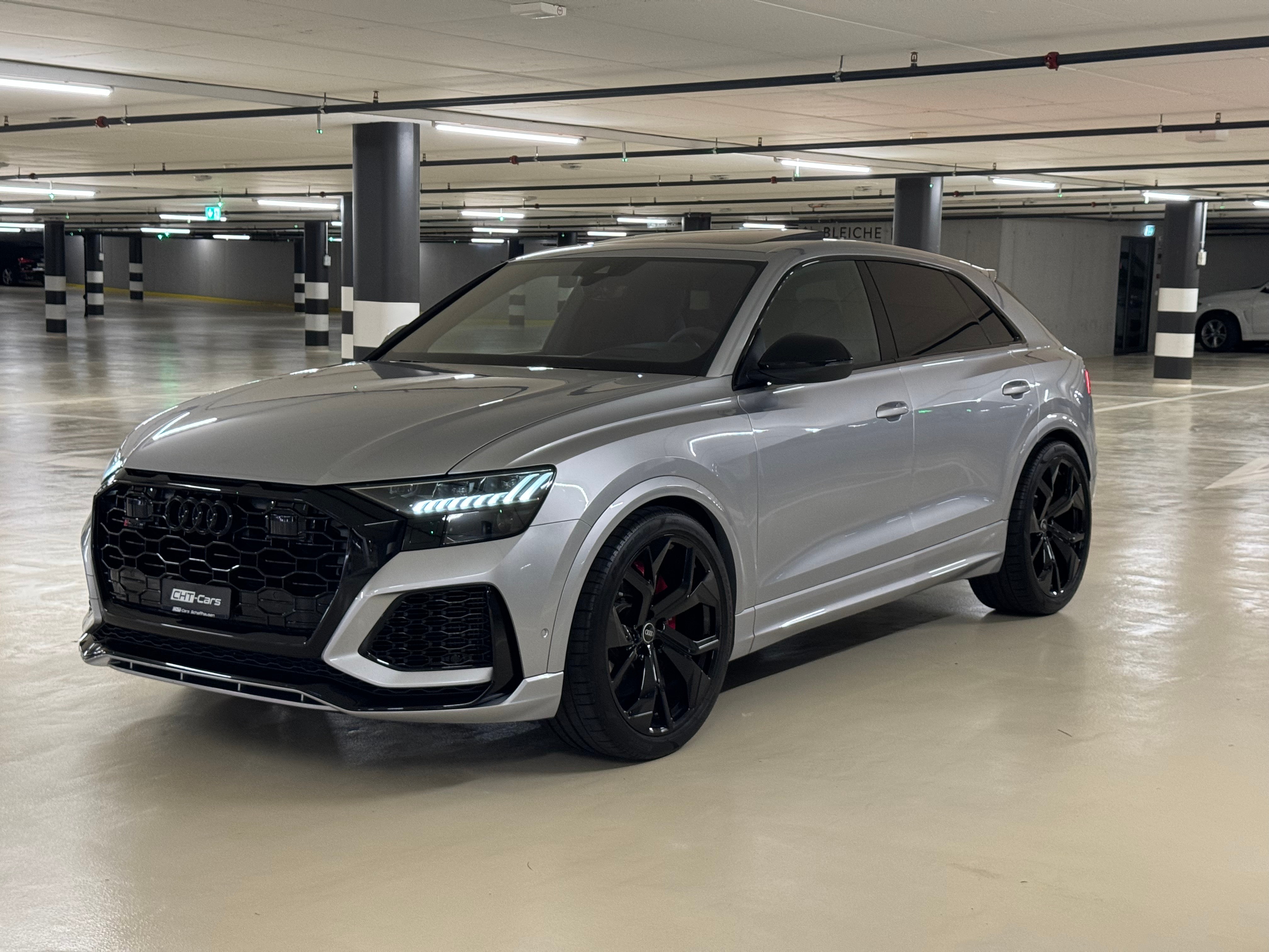 AUDI RSQ8 quattro tiptronic