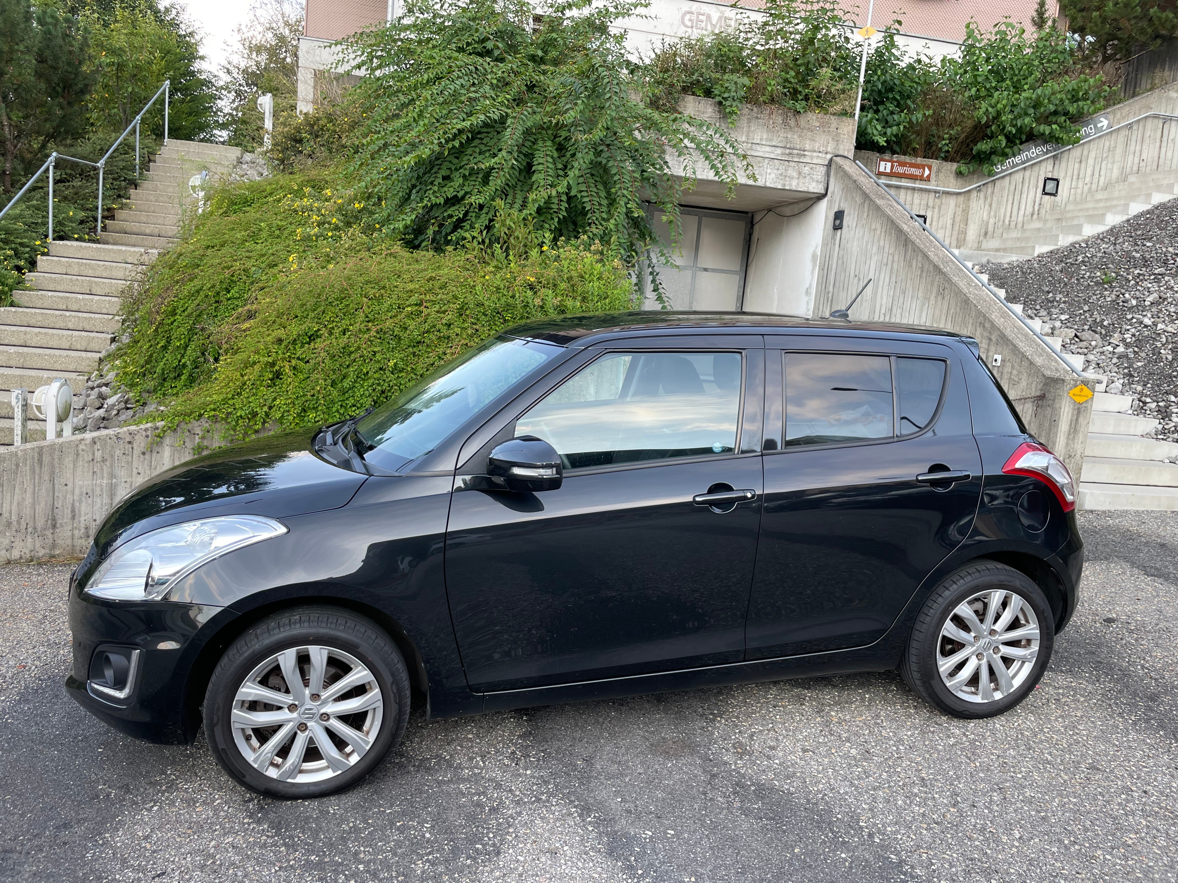 SUZUKI Swift 1.2i 16V GL Sergio Cellano 4x4