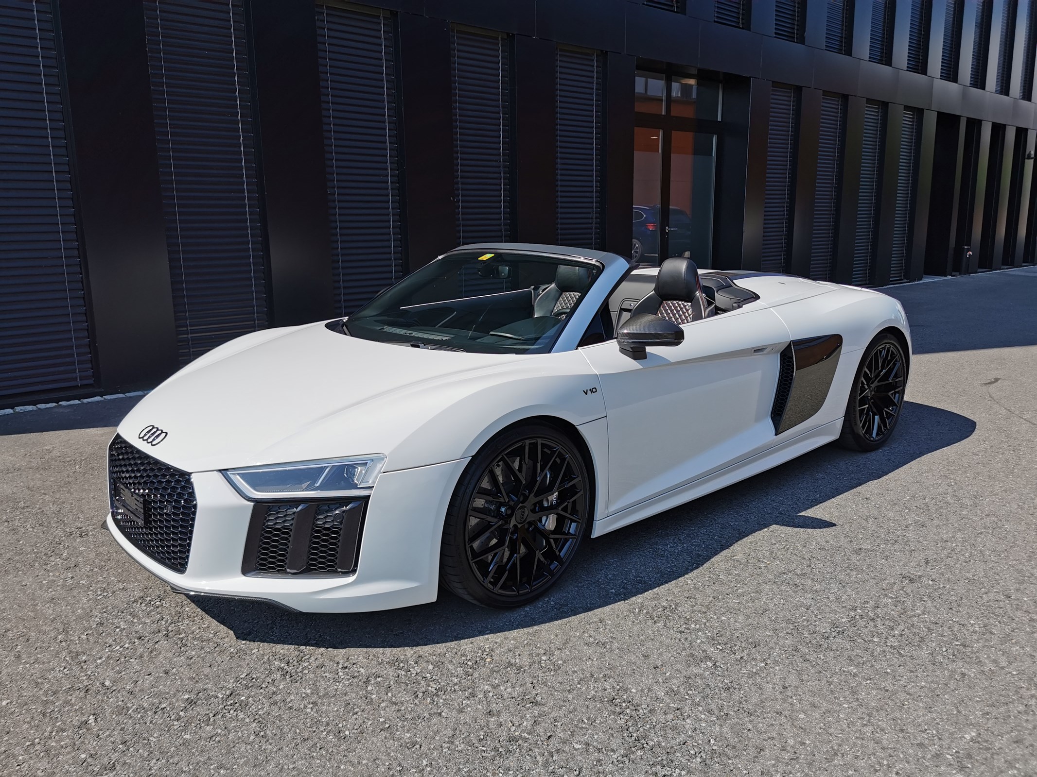 AUDI R8 Spyder 5.2 S-Tronic