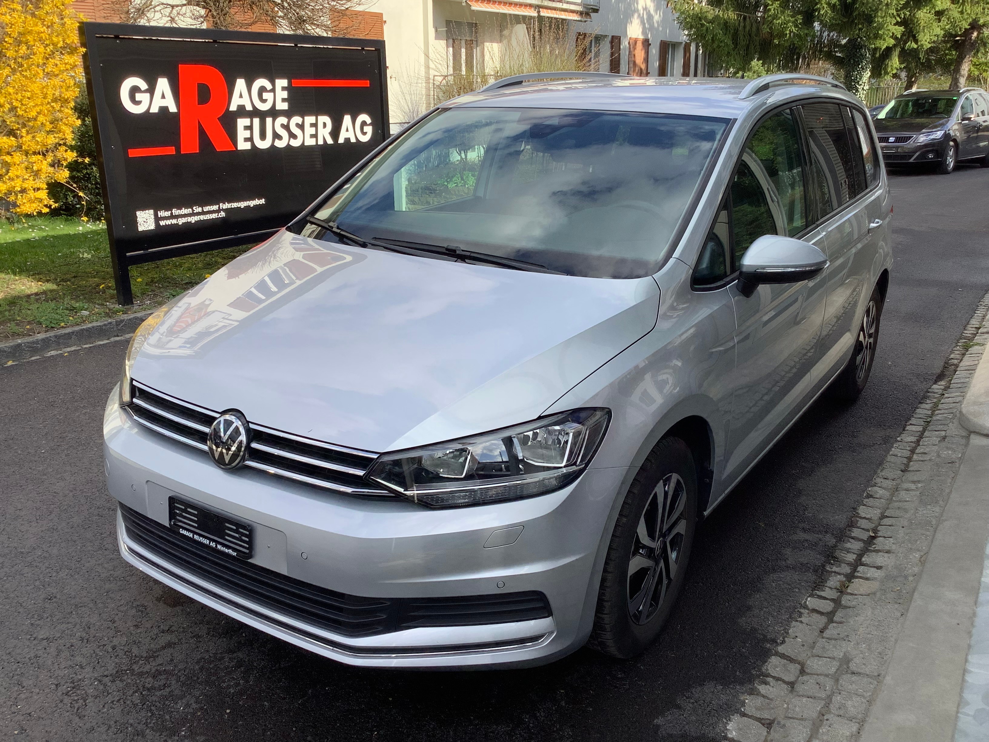 VW TOURAN 1.5 TSI ACTIVE DSG *** 60 MONATE VW-WERKSGARANTIE ***