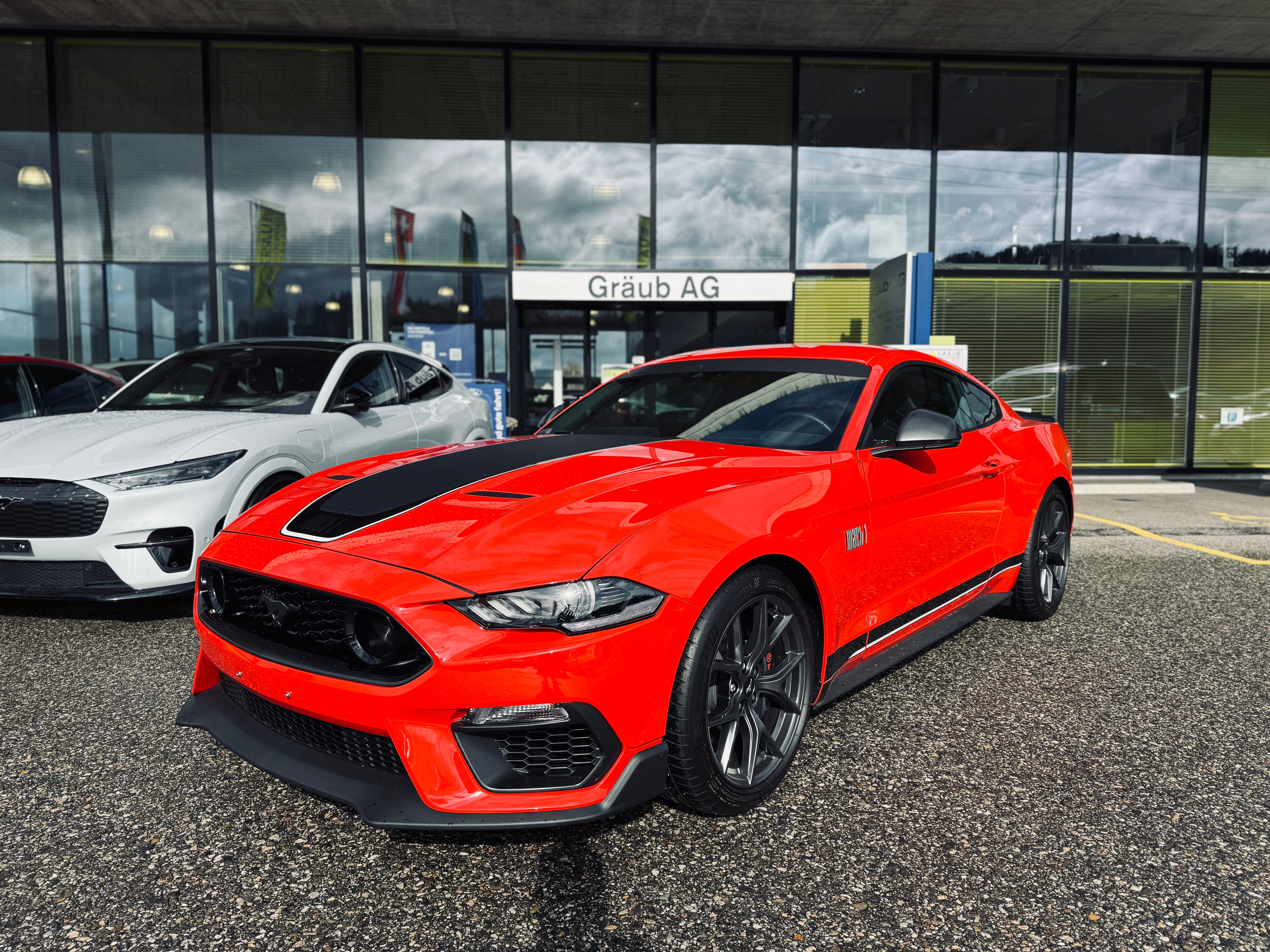 FORD Mustang Fastback 5.0 V8 Mach 1 RACE RED MANUELL