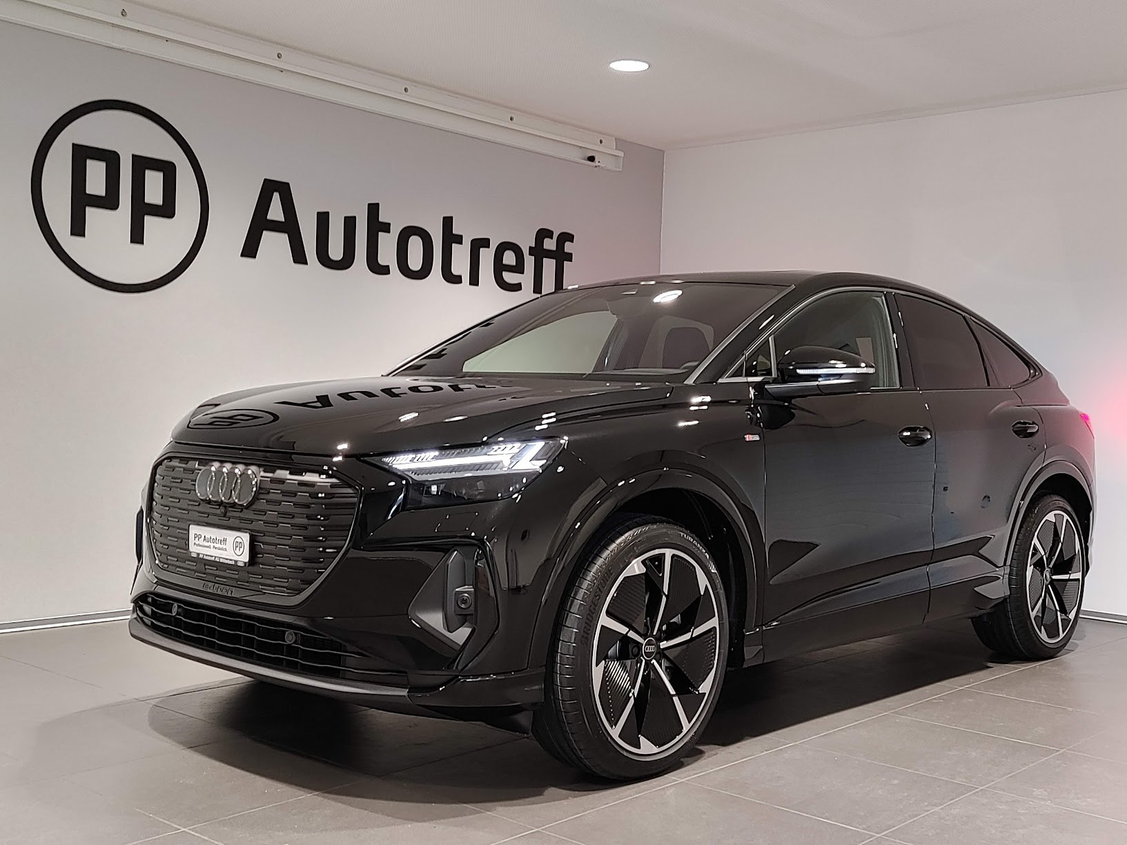 AUDI Q4 Sportback e-tron 45 Attraction quattro