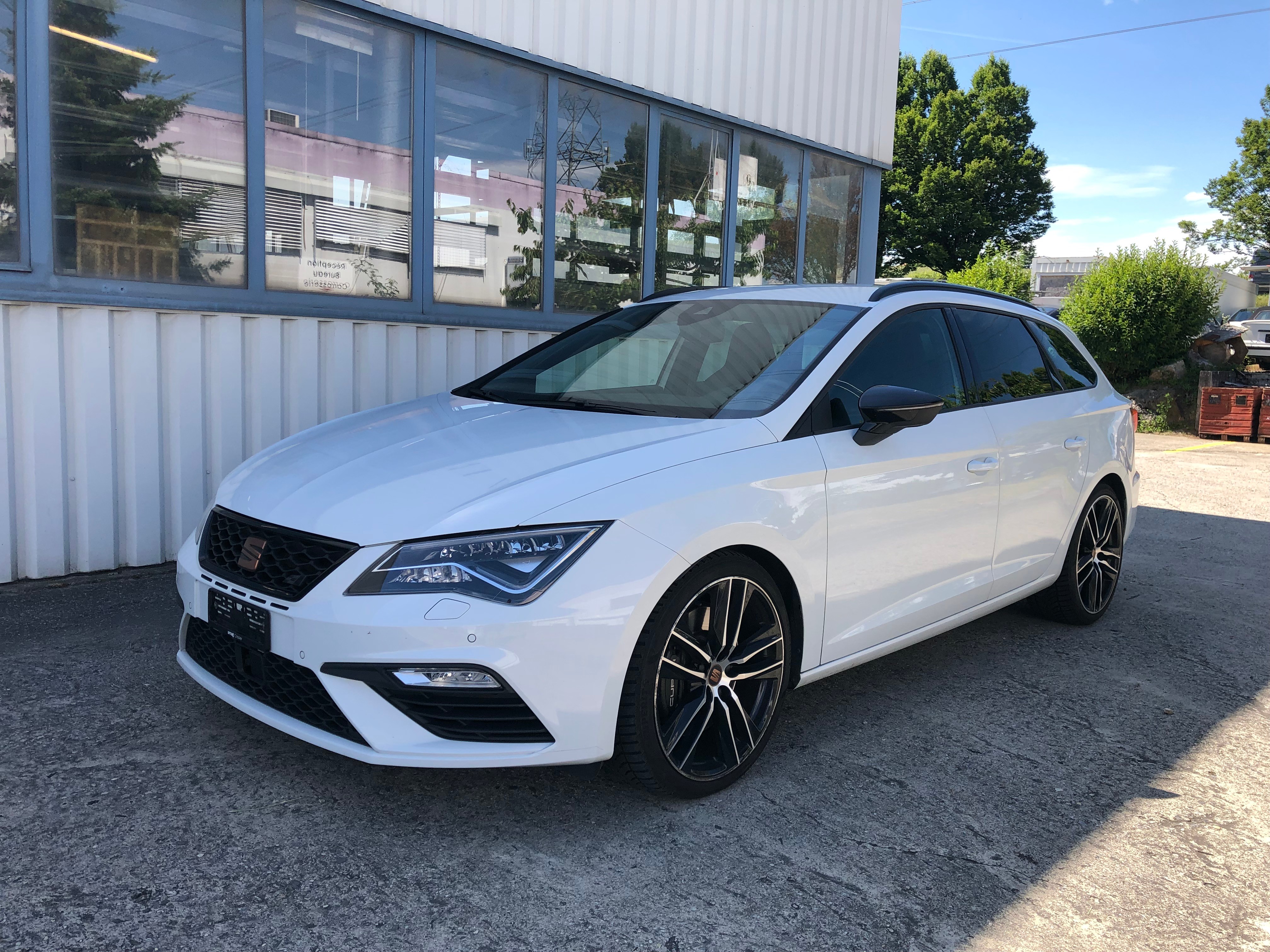 SEAT Leon ST 2.0 TSI Cupra 300 4 Drive DSG (27)