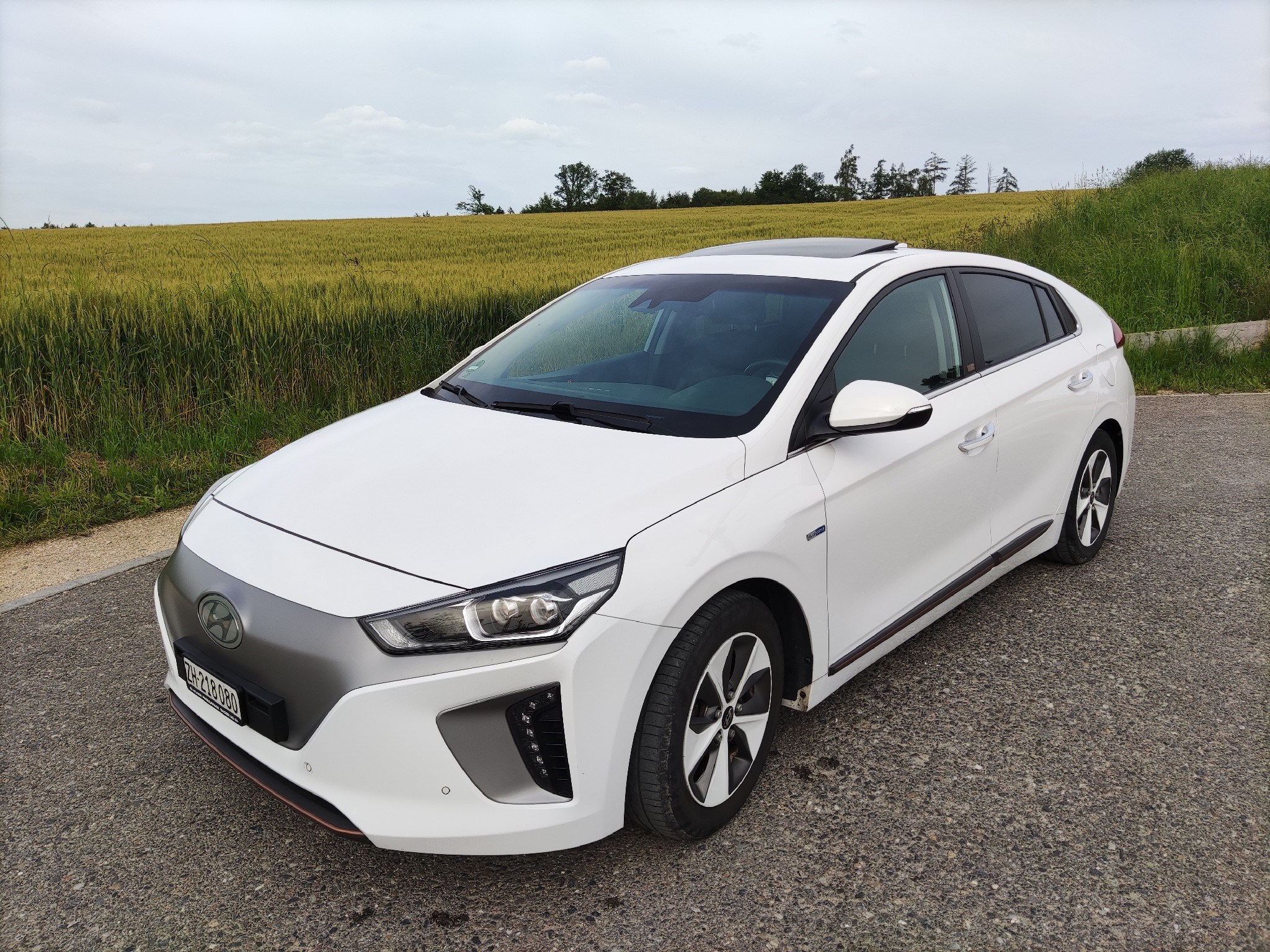 HYUNDAI Ioniq Launch Plus