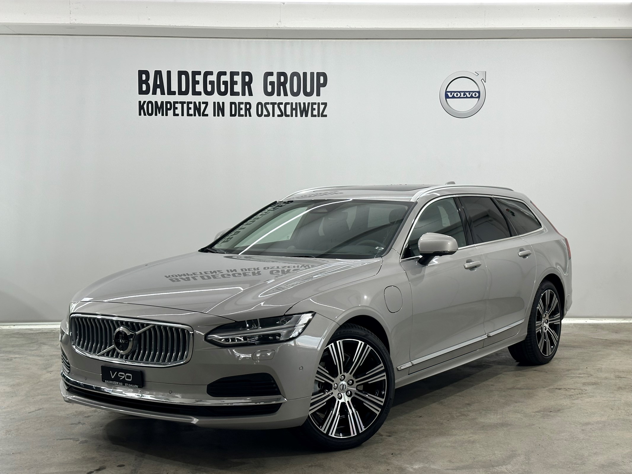 VOLVO V90 2.0 T8 TE Ultimate Bright