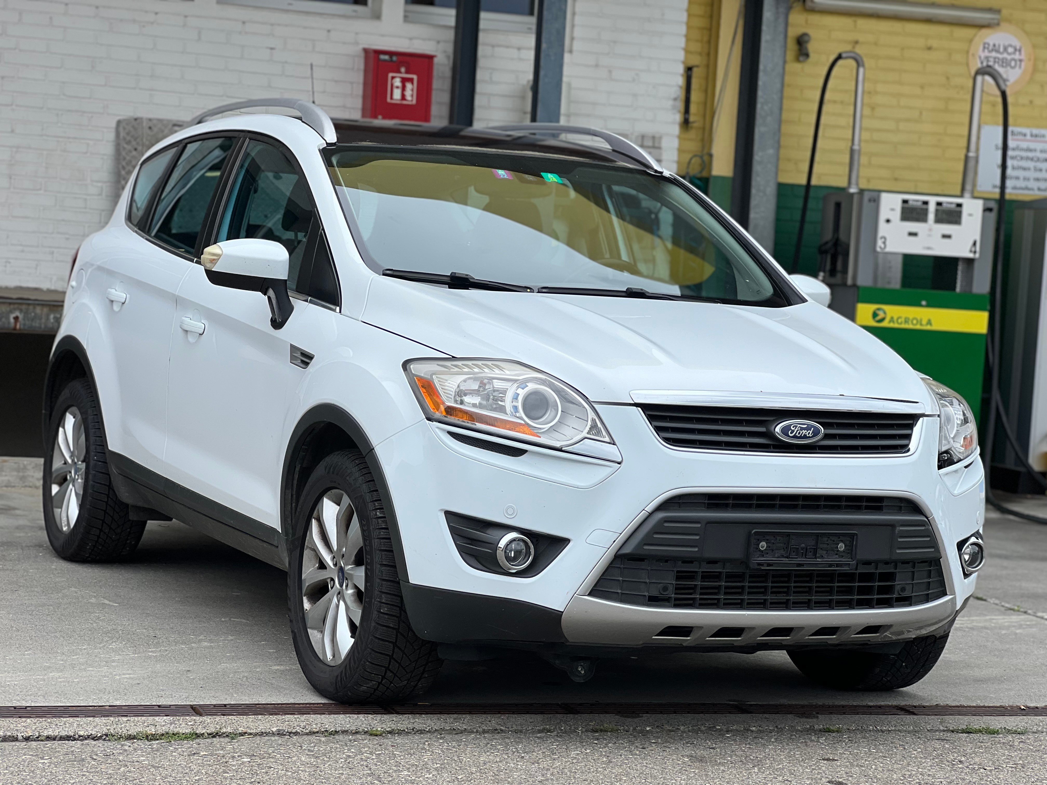 FORD Kuga 2.5 Turbo Titanium 4WD Automatic