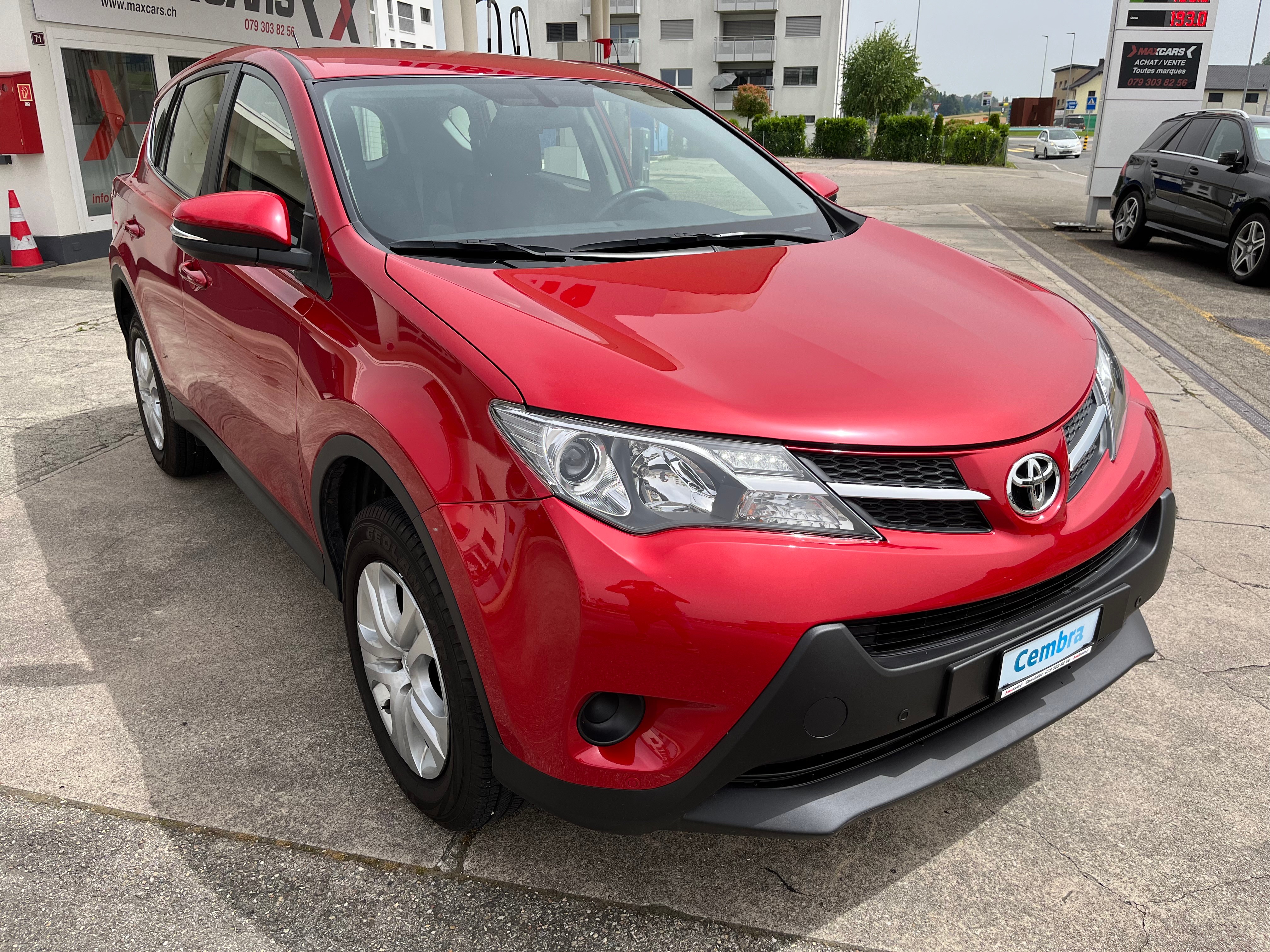 TOYOTA RAV-4 2.0 Luna Multidrive S (automatique 4x4) de 1ère main avec 36'000Kms! Roues été/hiver. Expertisé 04.2024!