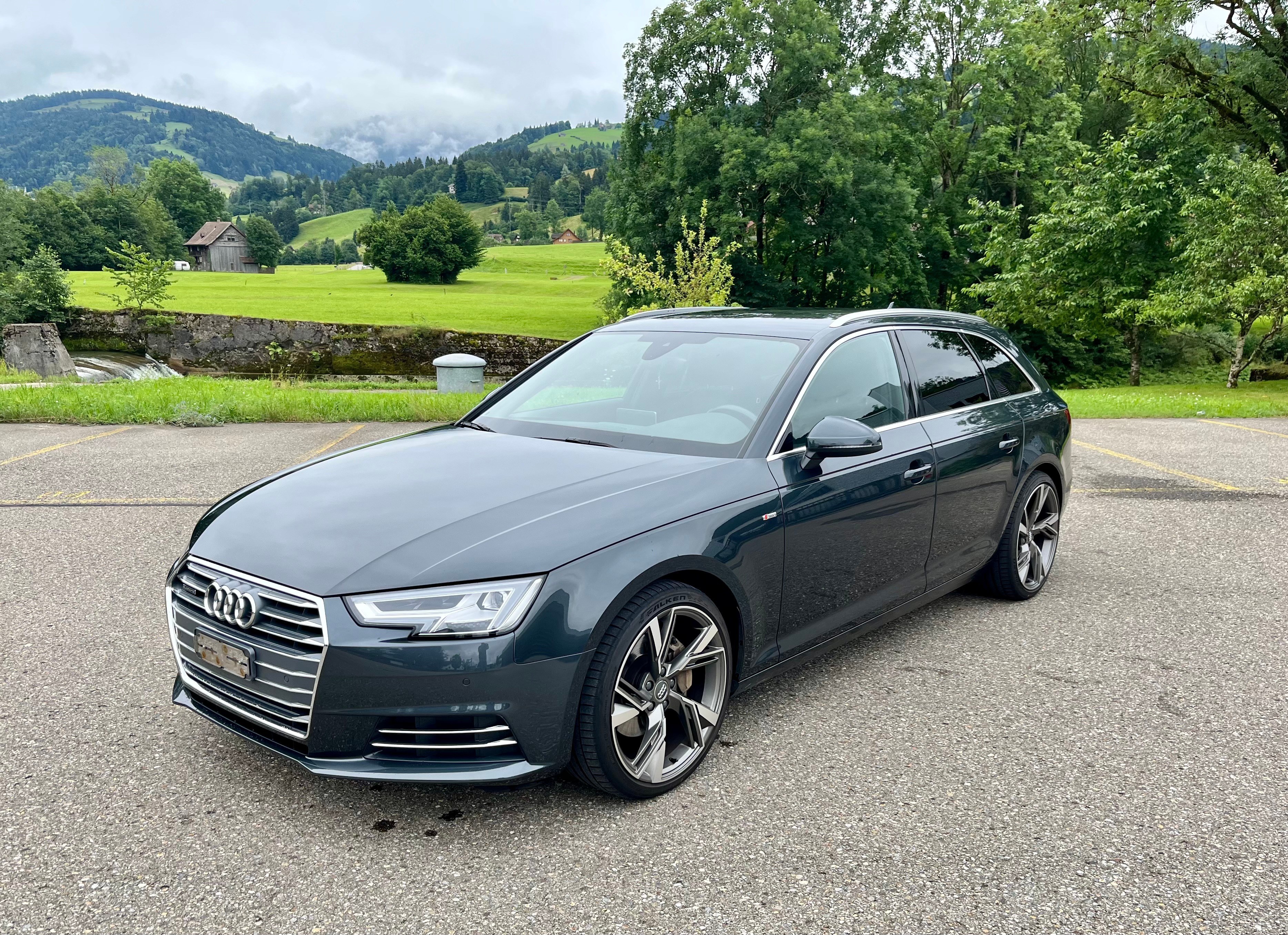 AUDI A4 Avant 2.0 TDI S-Line Quattro