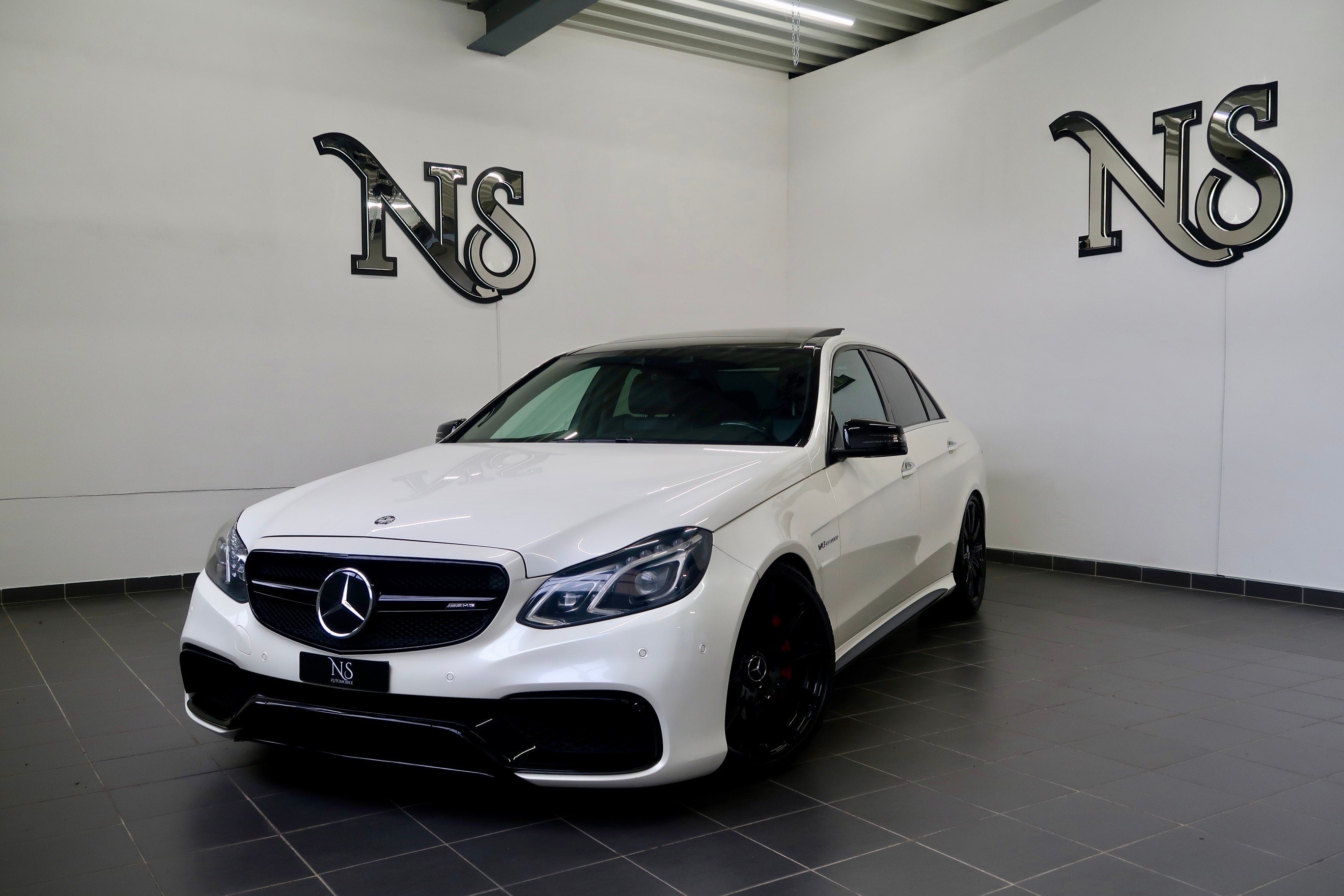 MERCEDES-BENZ E 63 AMG S 4Matic Speedshift ** 800 RR **