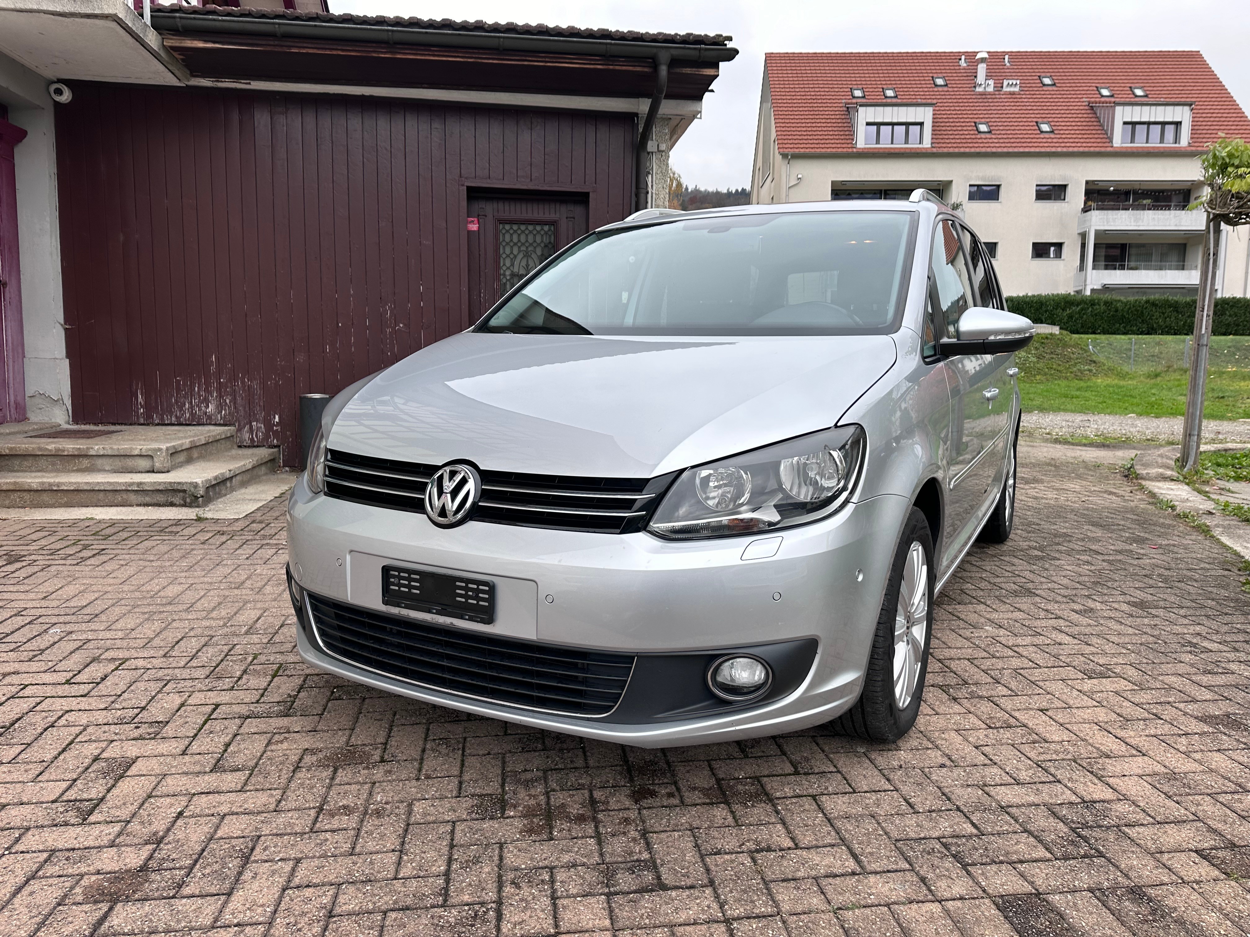 VW Touran 2.0 TDI BlueMotion Technology Highline DSG