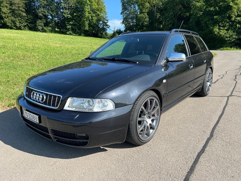 AUDI S4 Avant quattro