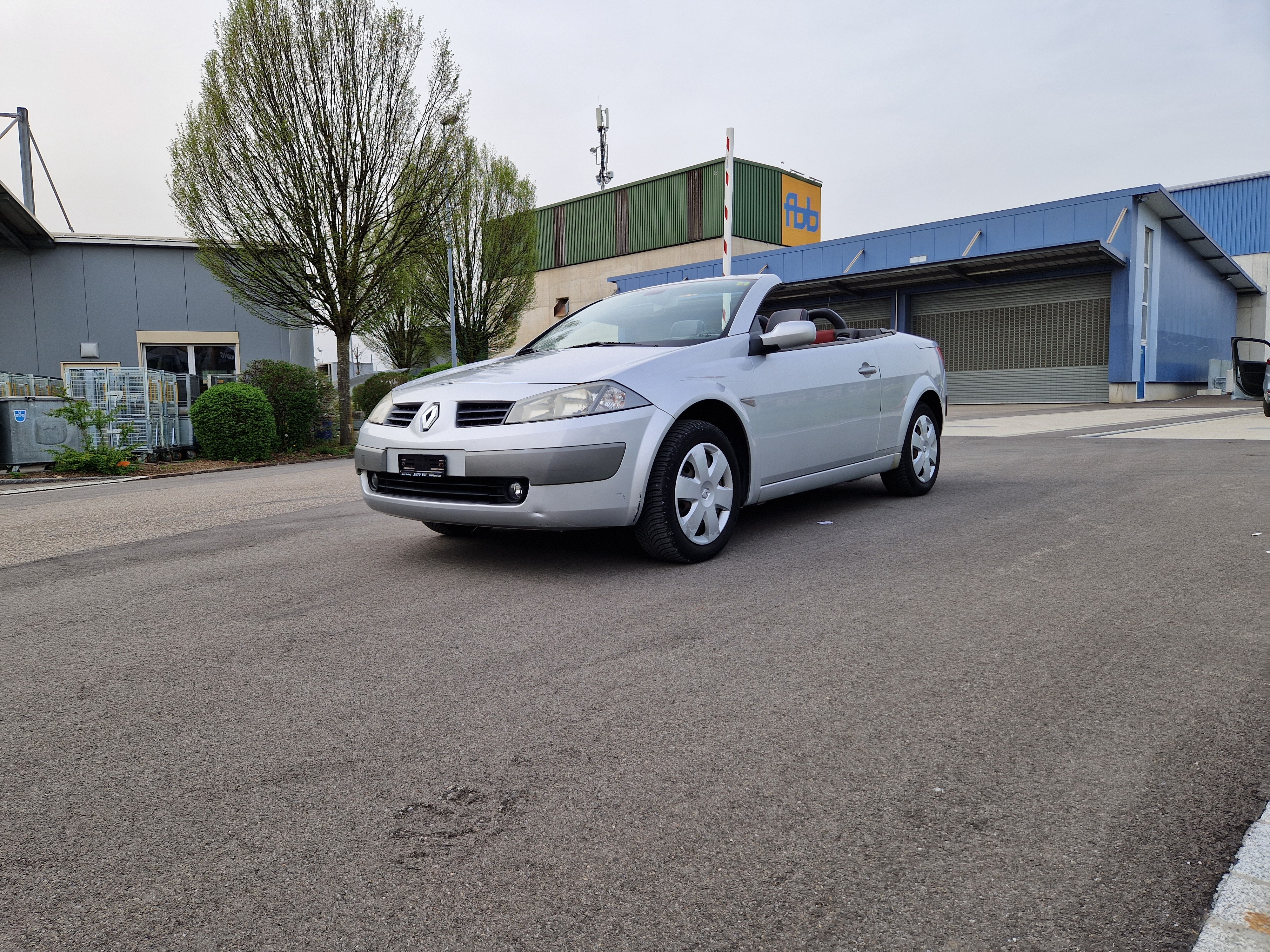 RENAULT Mégane C-C 2.0 16V Dynamique Confort