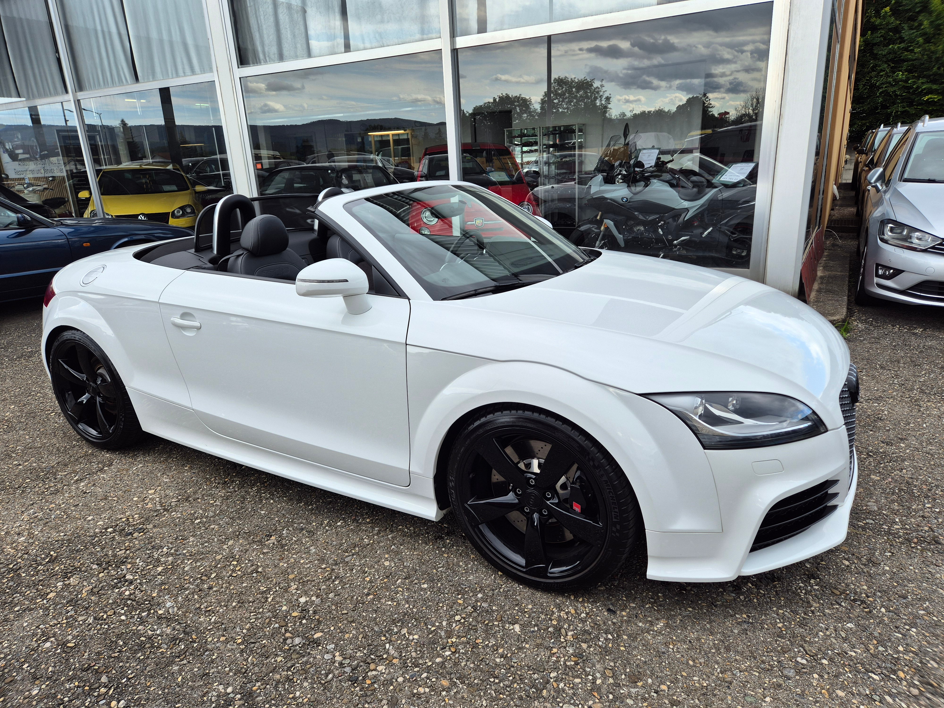 AUDI TT RS Roadster 2.5 TFSI quattro S-tronic