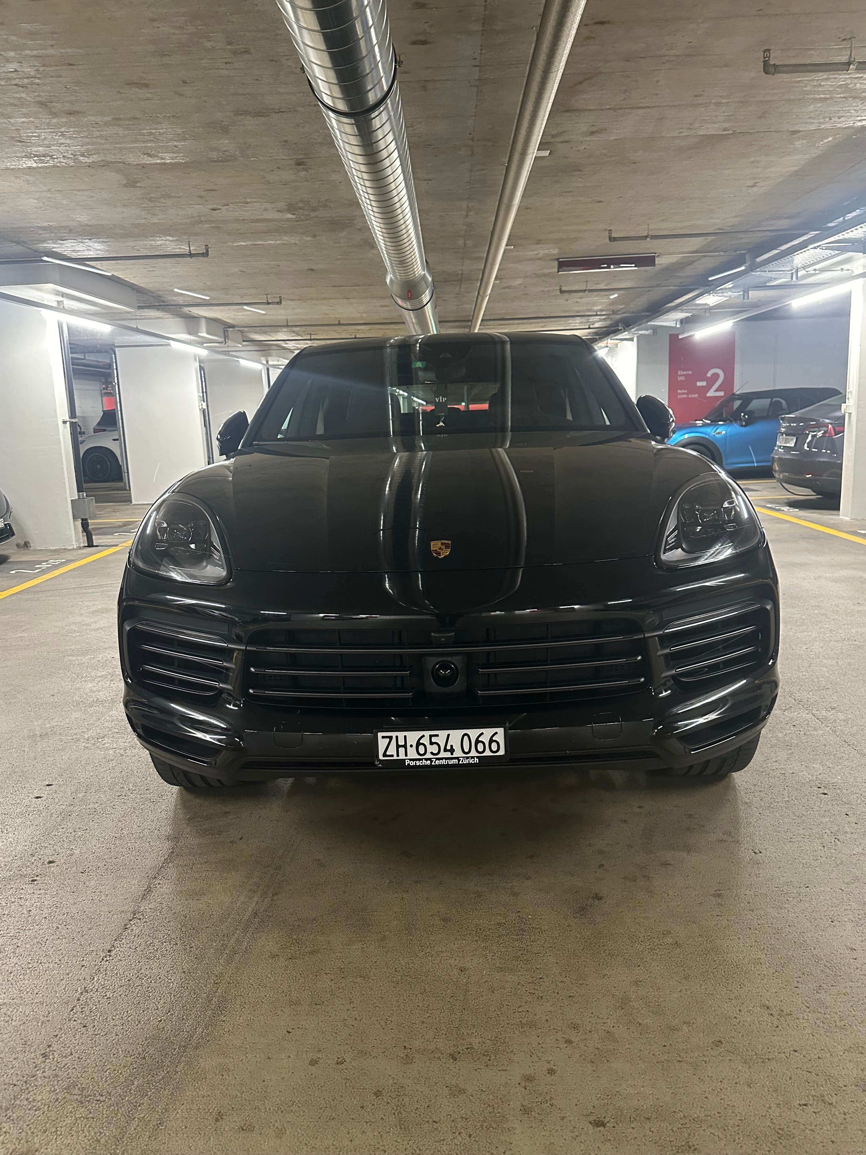 PORSCHE Cayenne Coupé E-Hybrid Platinum Edition