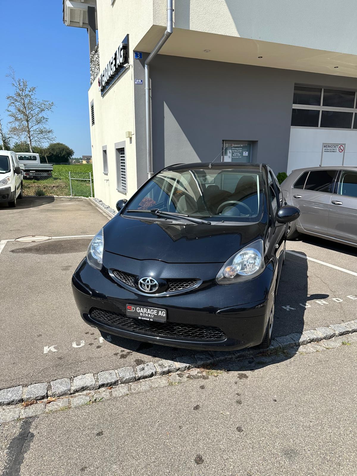 TOYOTA Aygo 1.0 Linea Terra