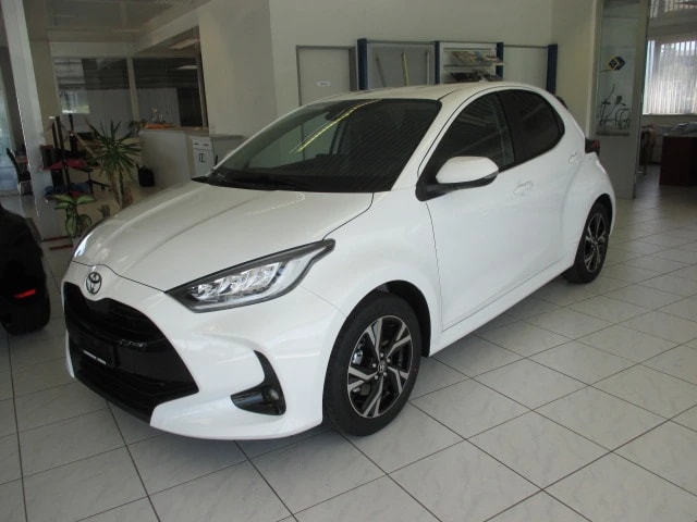 TOYOTA Yaris 1.5 Trend e-CVT