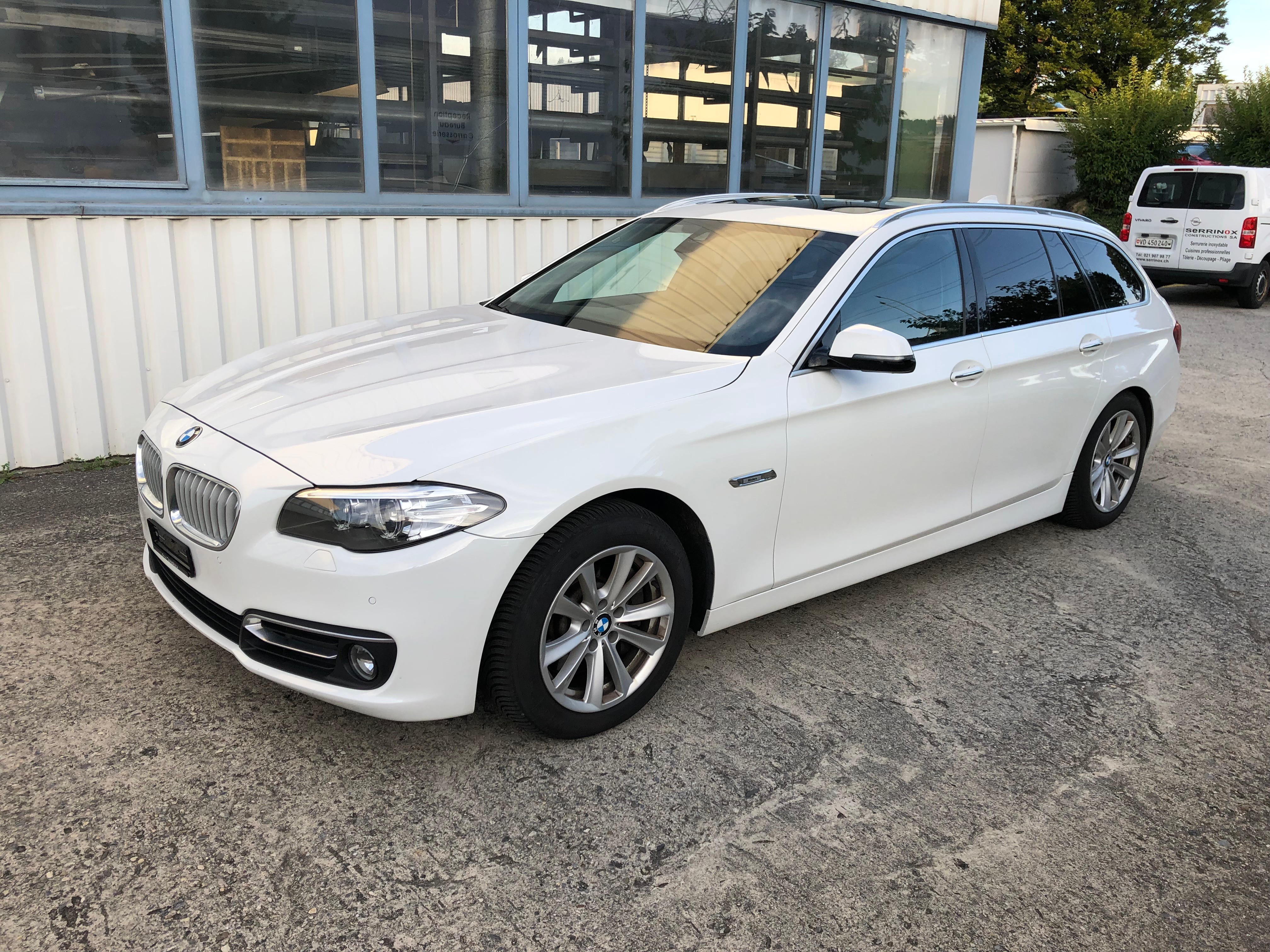 BMW 530d xDrive Steptronic (55)