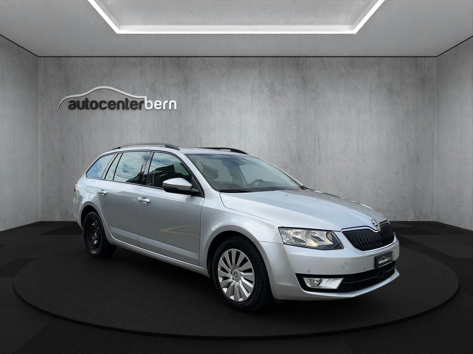 SKODA Octavia Combi 1.6 TDI Ambition DSG