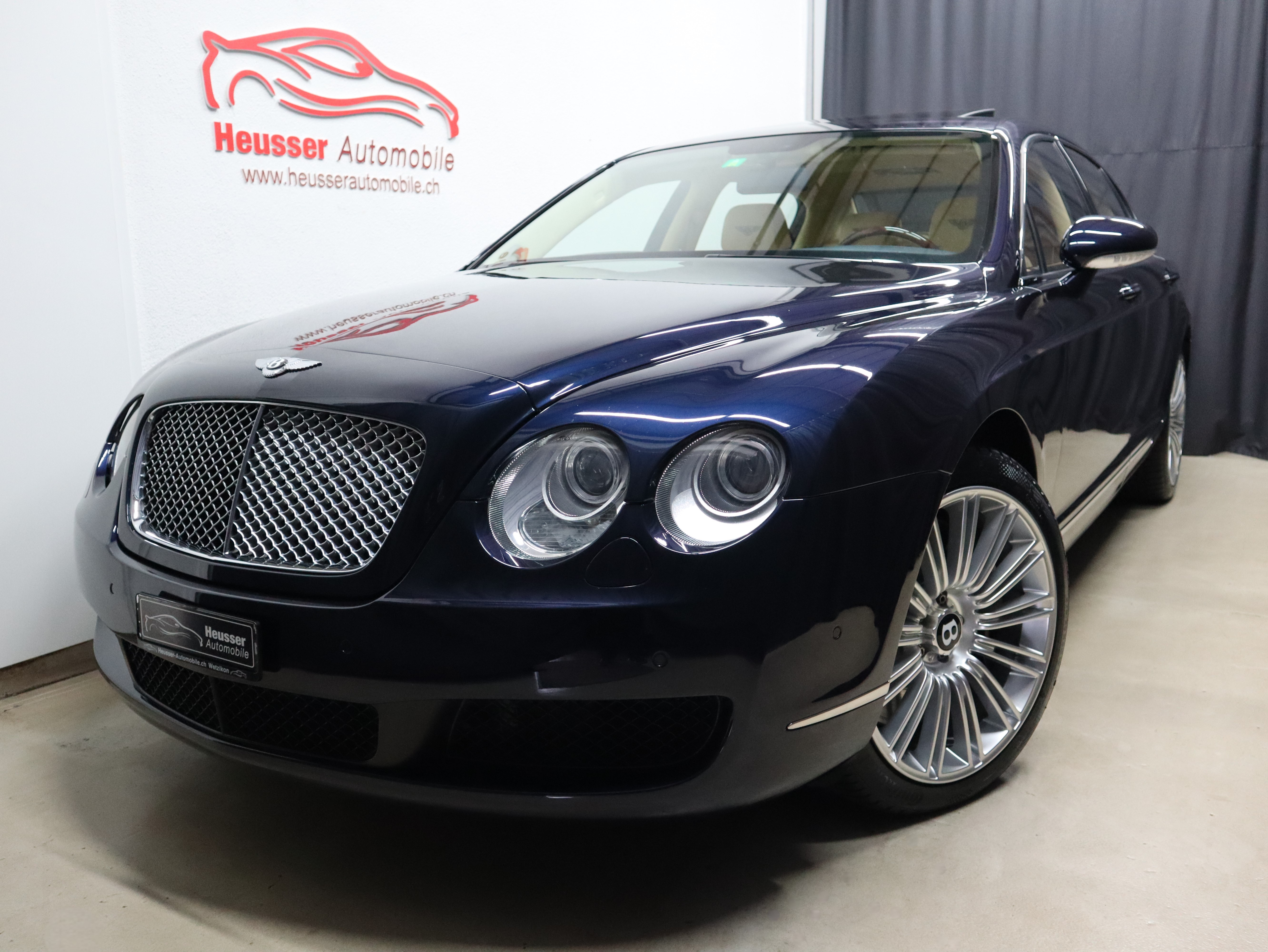 BENTLEY Continental Flying Spur 6.0 W12 Bi-Turbo - 560 PS