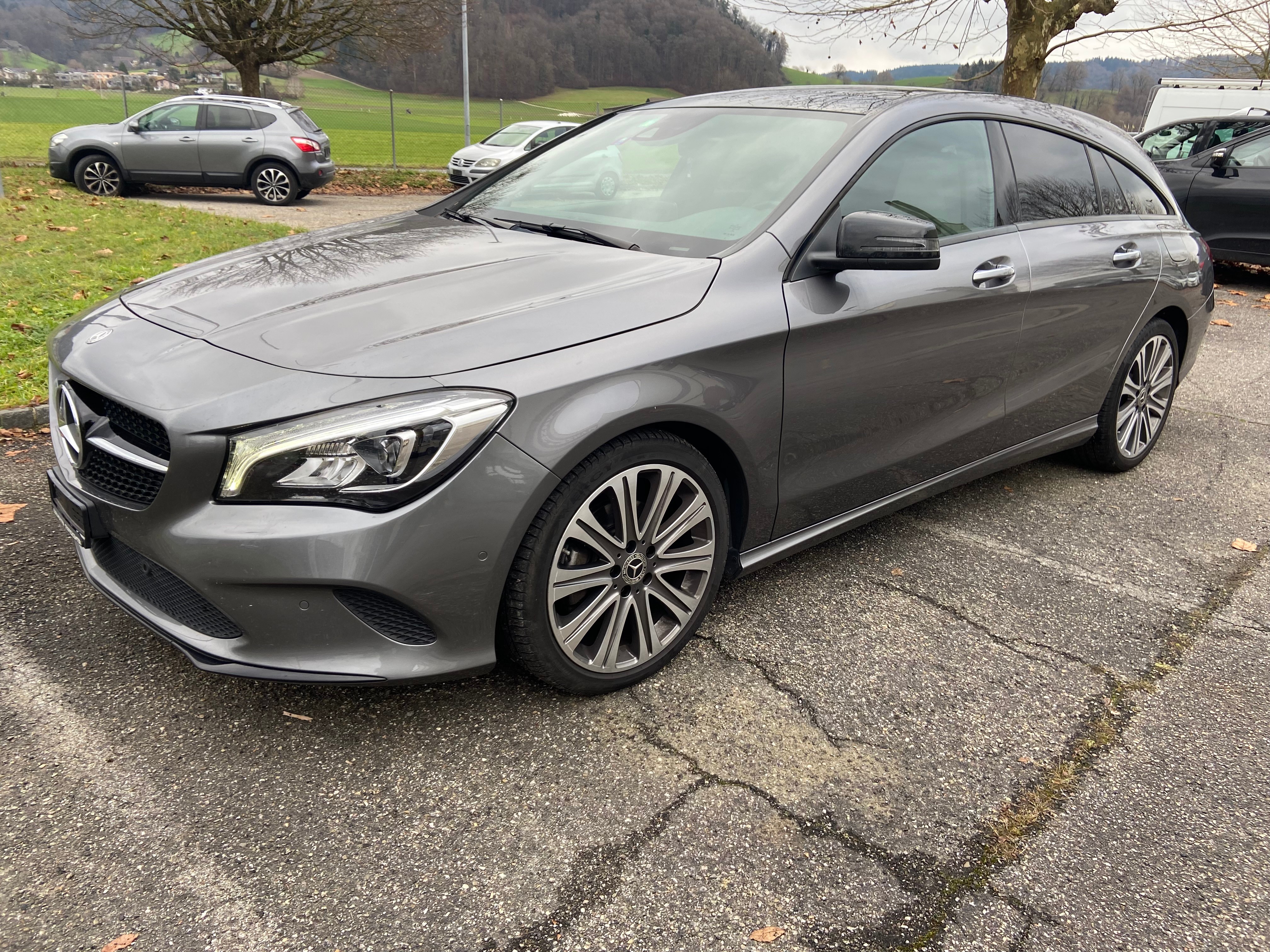 MERCEDES-BENZ CLA Shooting Brake 200 d Night Star 7G-DCT