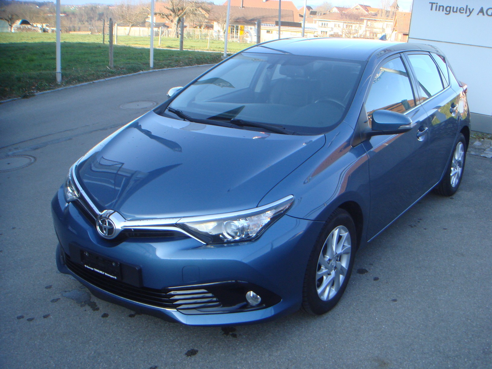 TOYOTA Auris 1.2 Turbo Swiss Trend