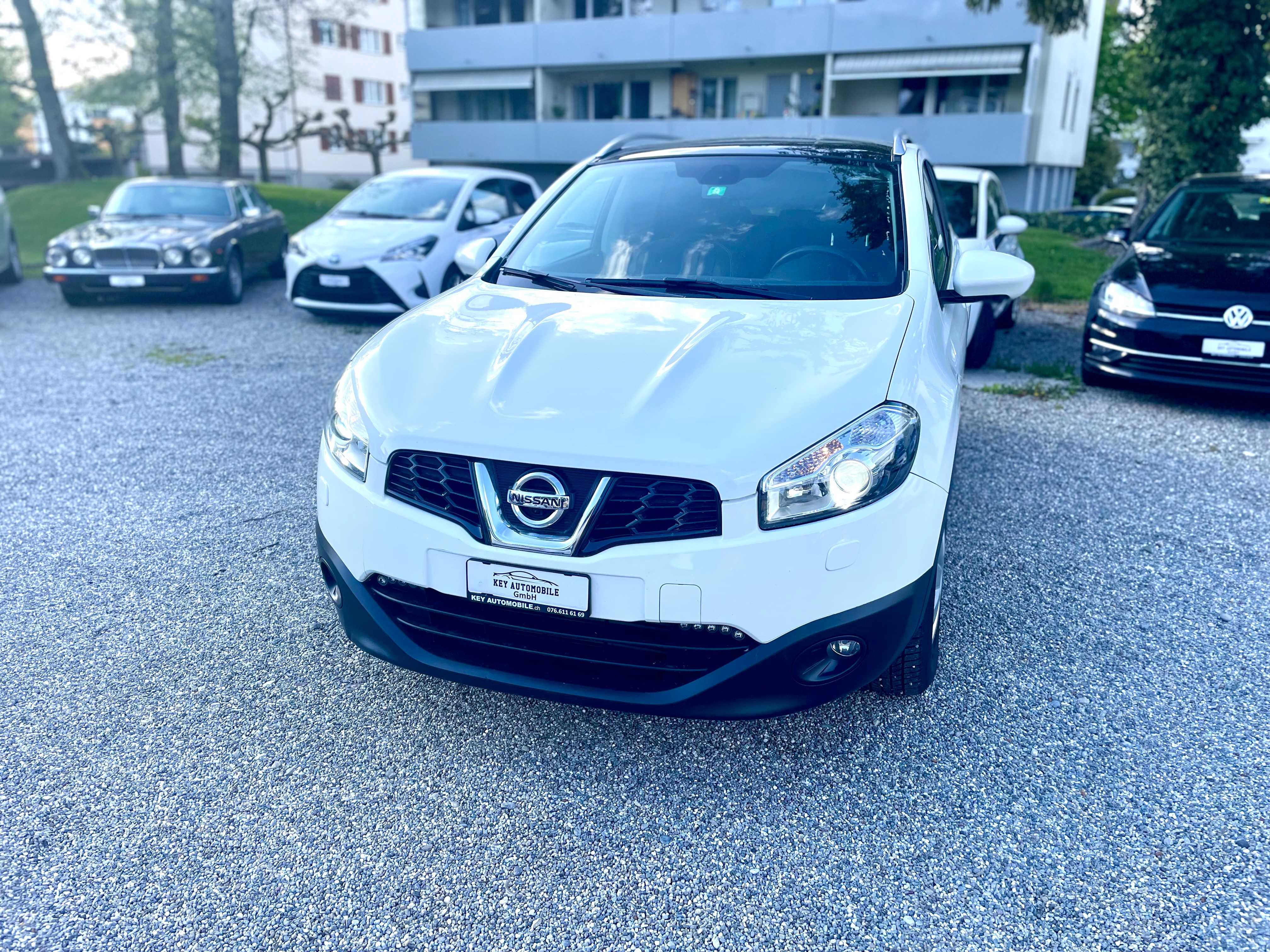 NISSAN Qashqai 2.0 dCi 4WD 360 Automatic