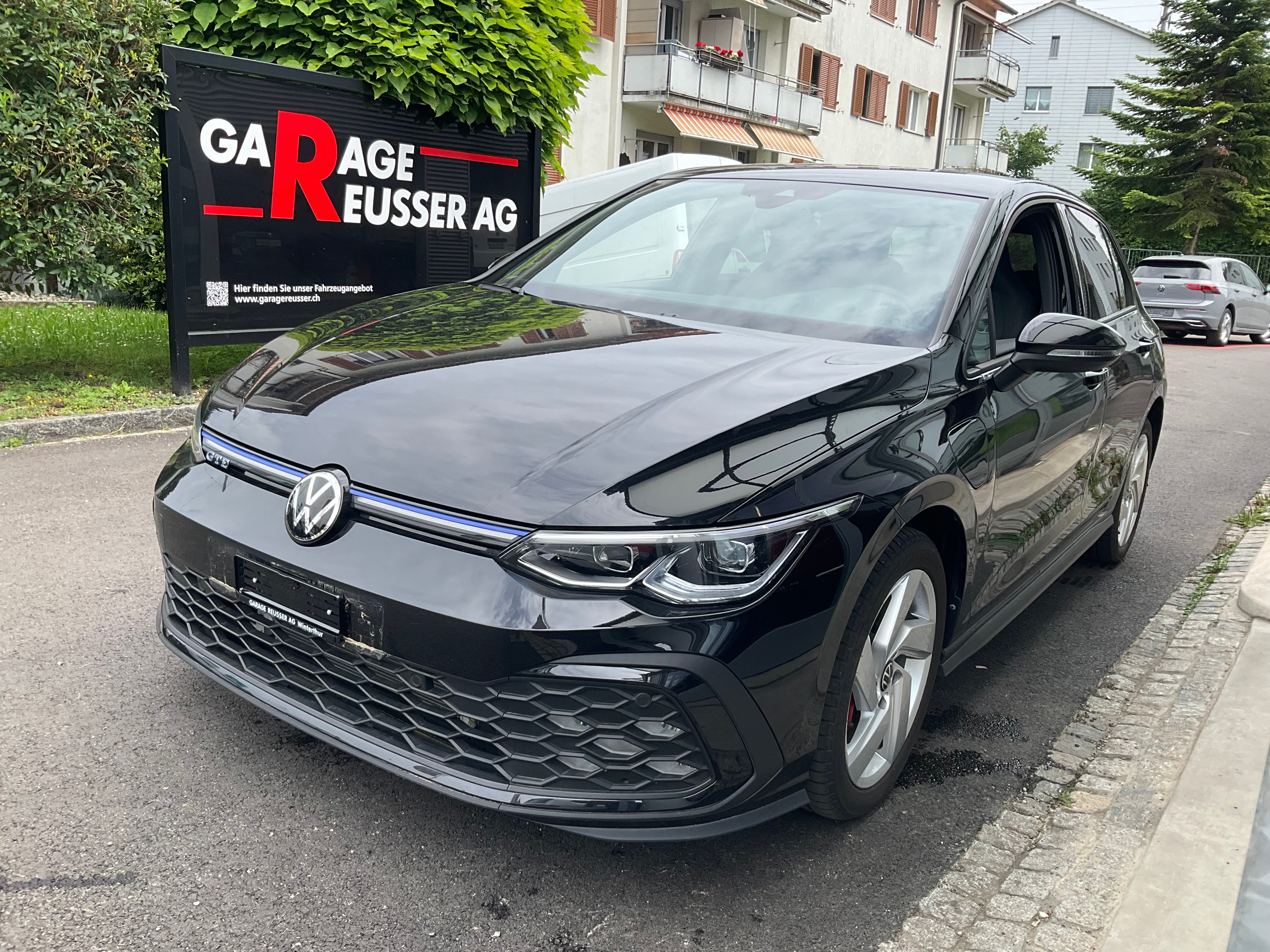 VW GOLF 1.4 TSI GTE *** NUR 8'500 KM ***