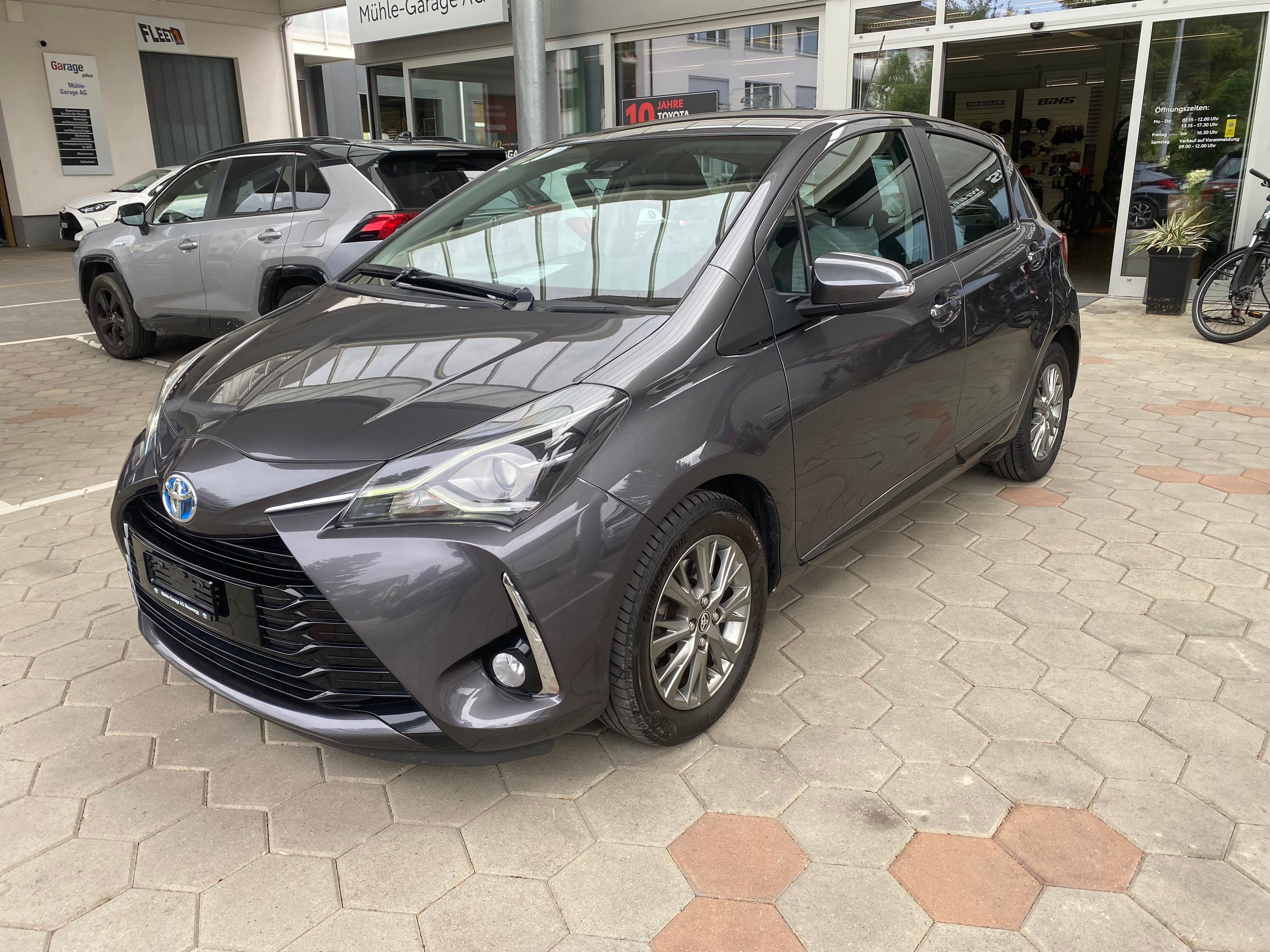 TOYOTA Yaris 1.5 VVT-i Hybrid Trend e-CVT