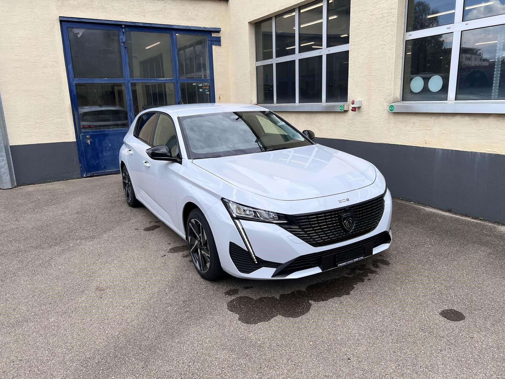 PEUGEOT 308 1.2 Hybrid Allure