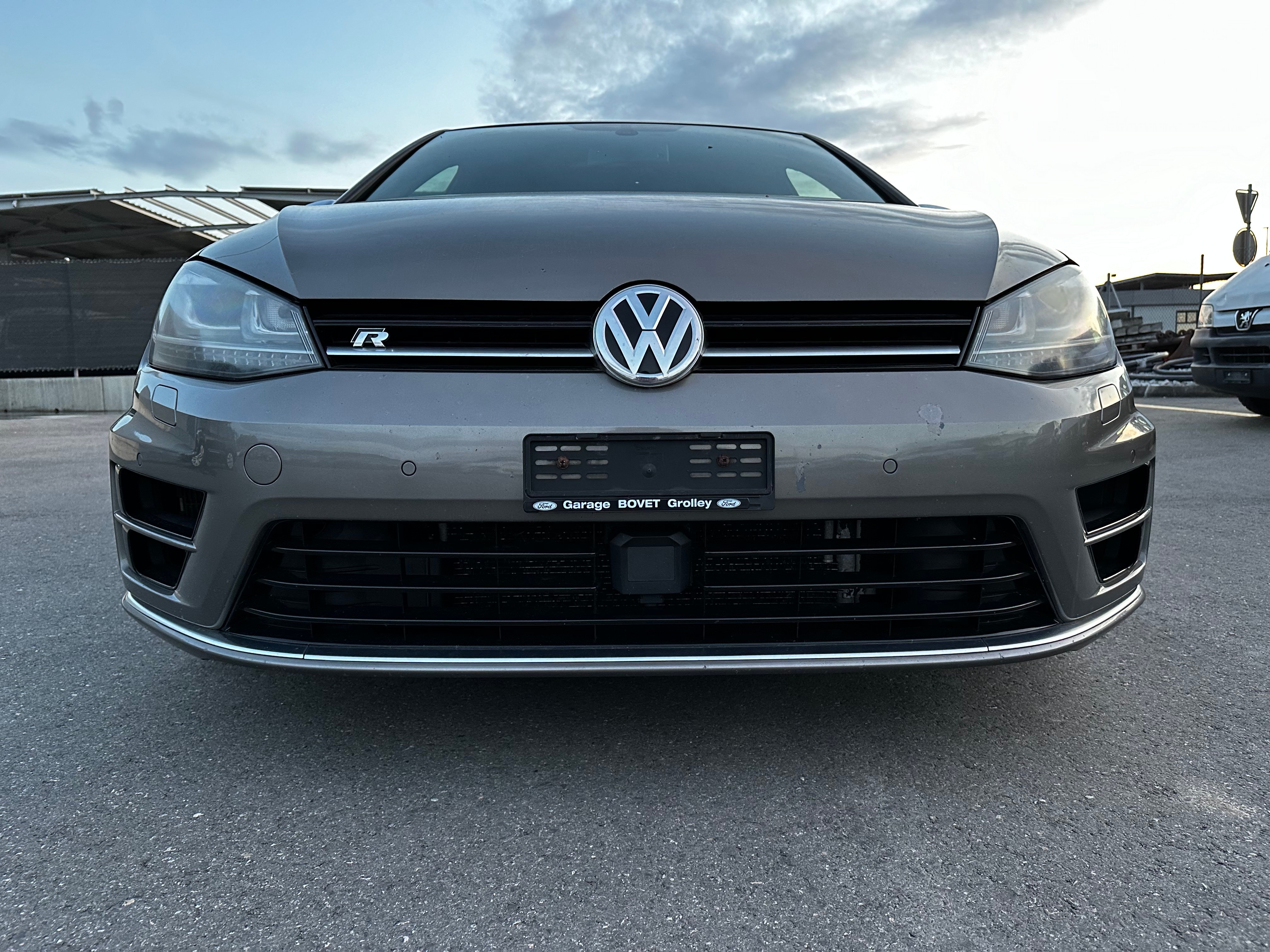 VW Golf 2.0 TSI R 4Motion