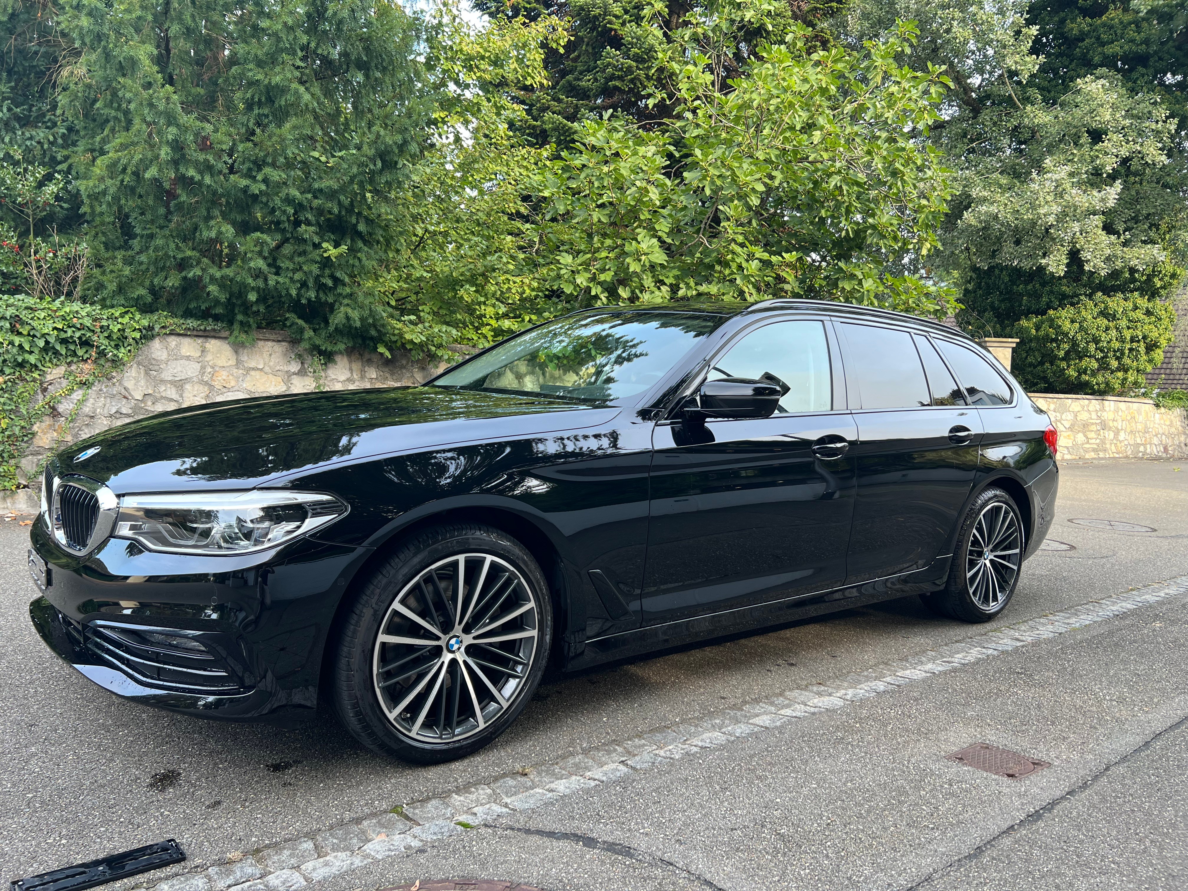 BMW 520d xDrive Touring Sport Line Steptronic