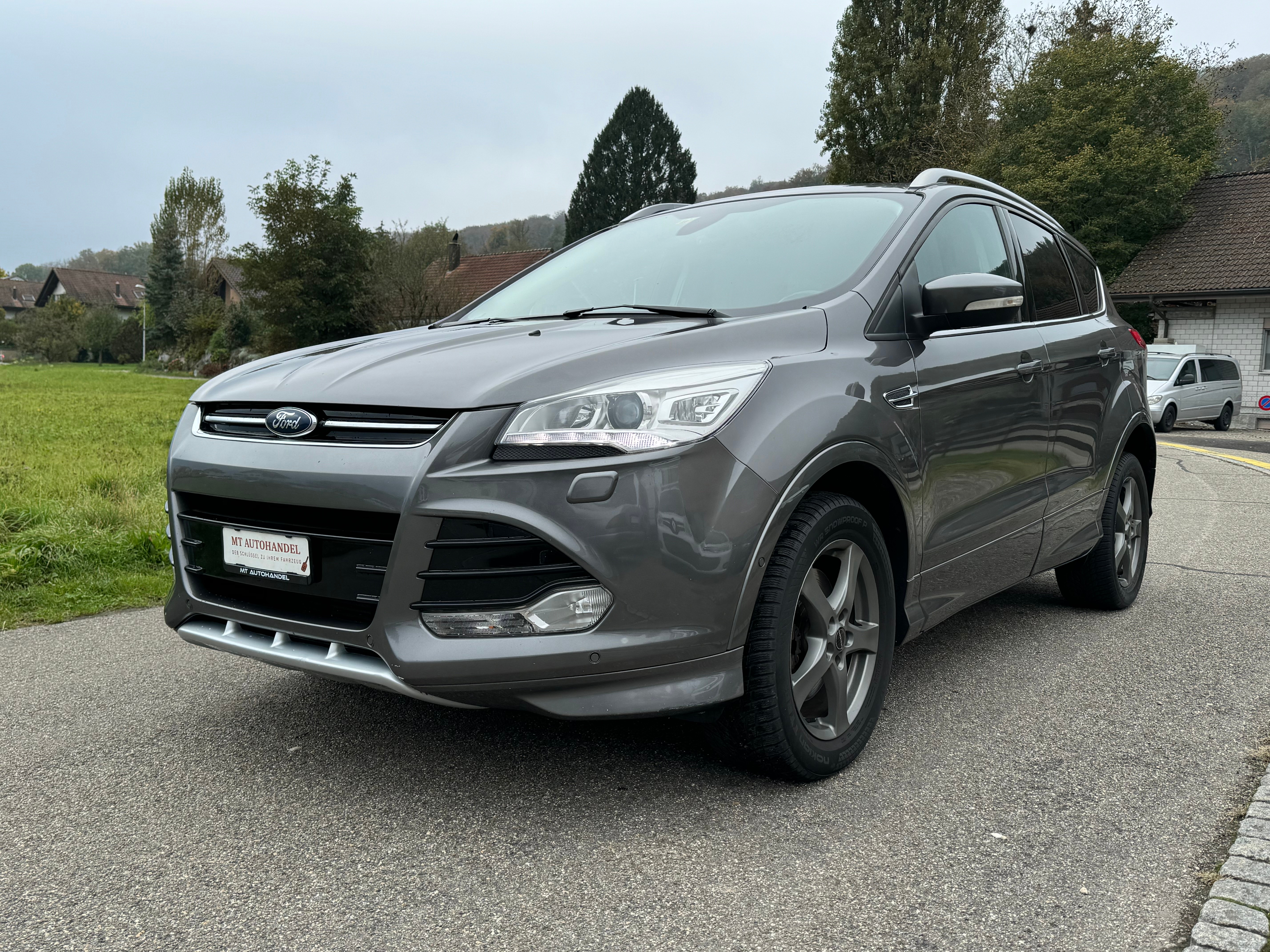 FORD KUGA