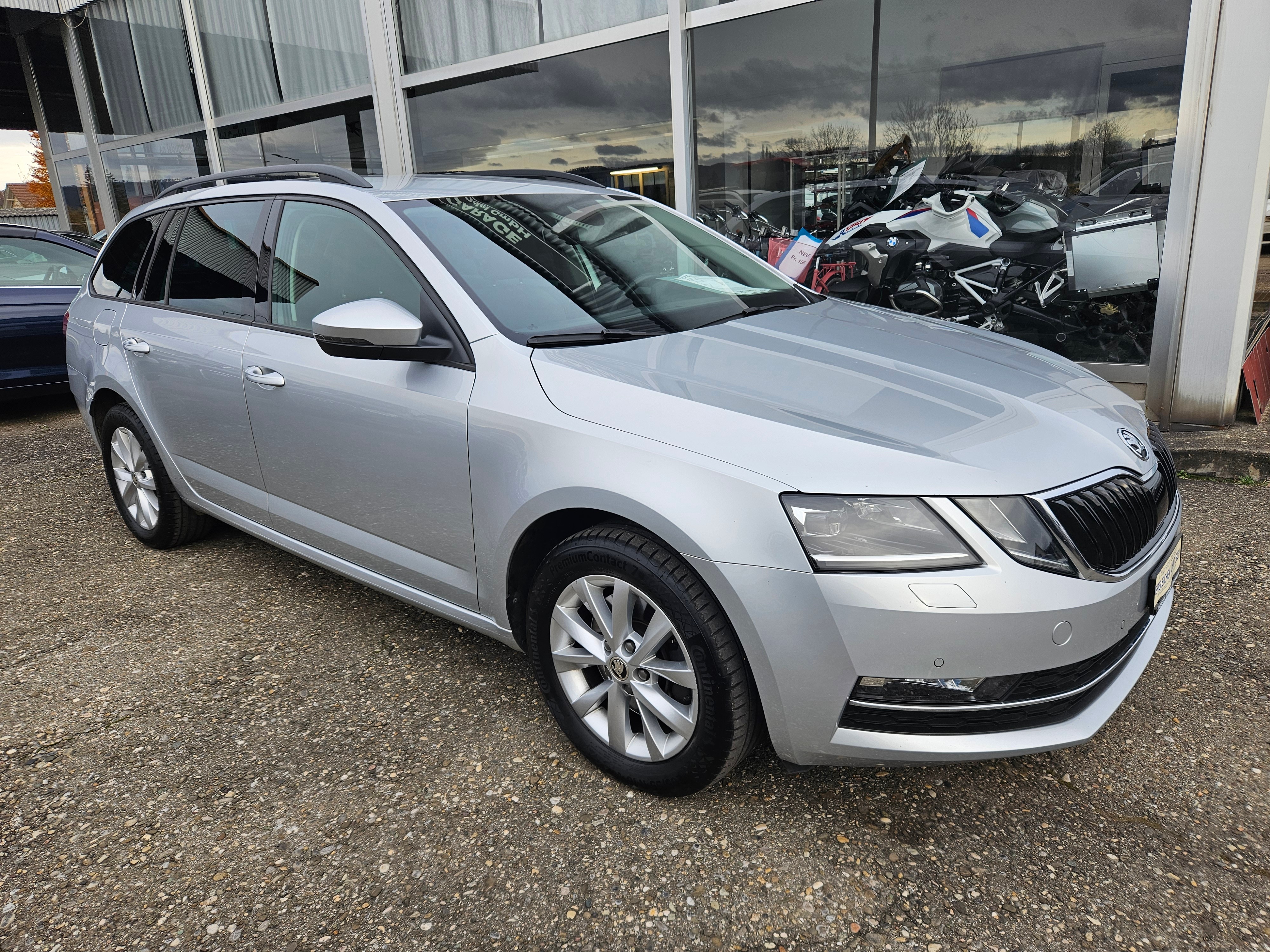 SKODA Octavia Combi 2.0 TSI Style DSG