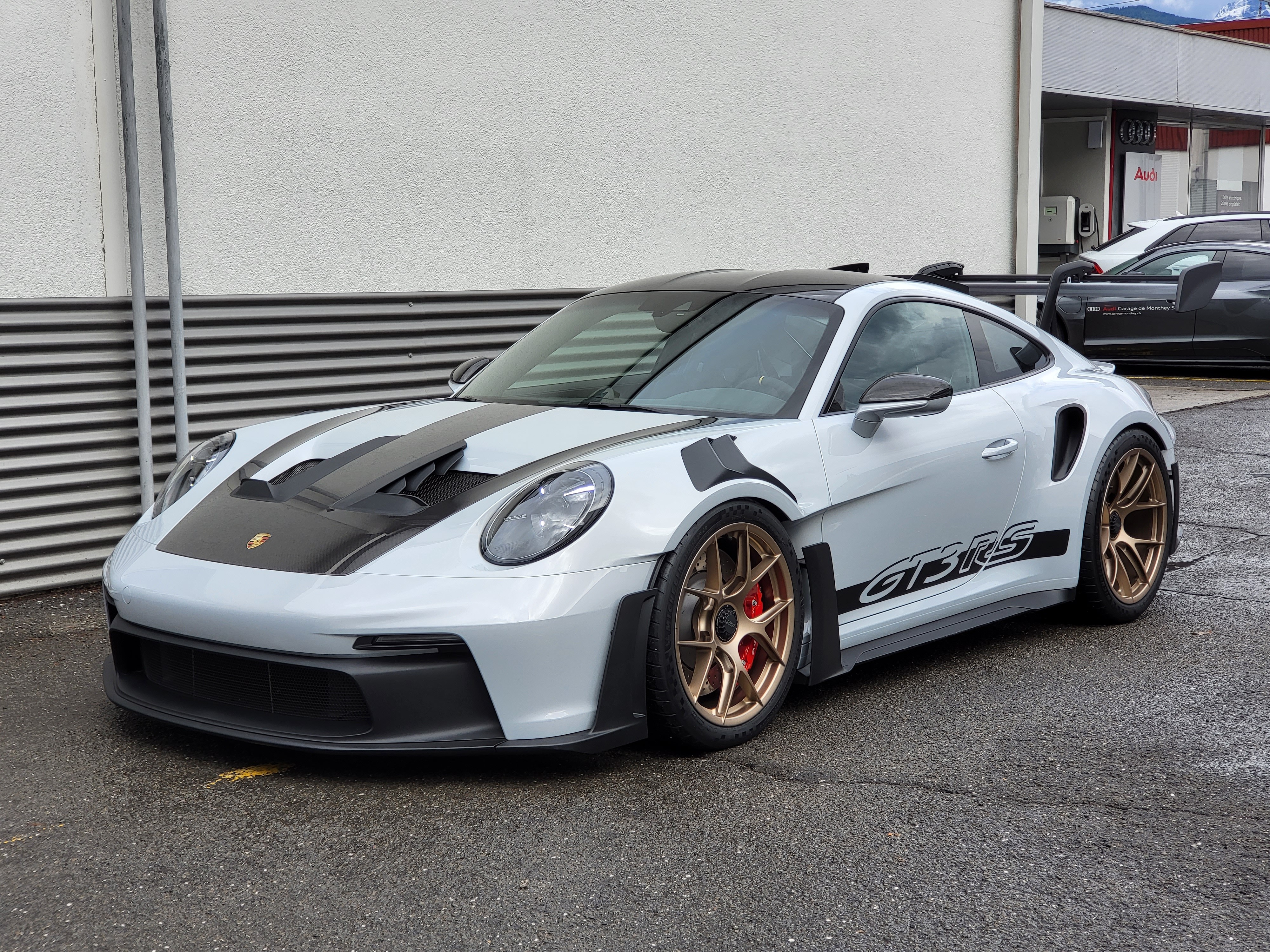 PORSCHE 911 GT3 RS / Pack Weissach