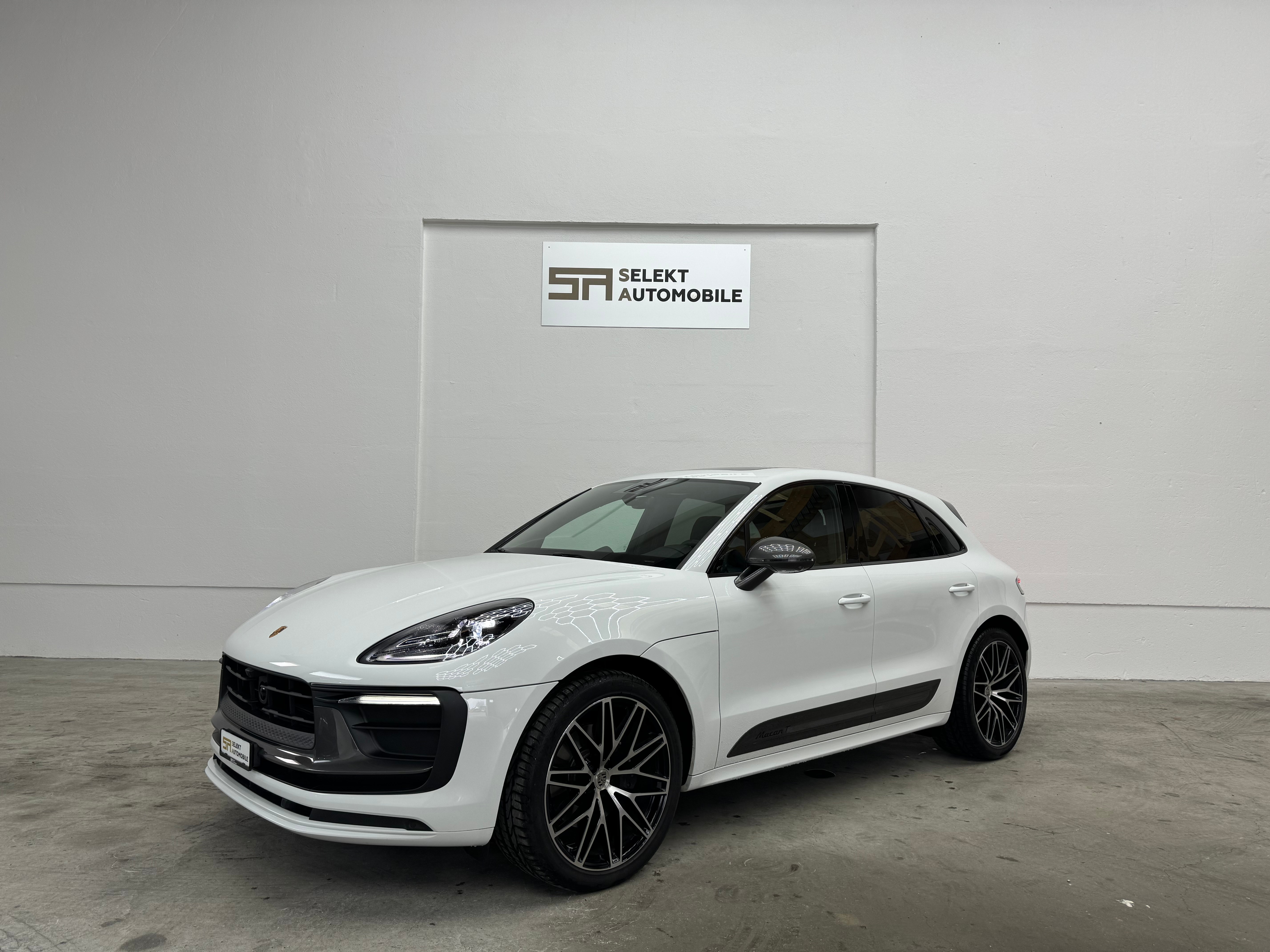 PORSCHE Macan T PDK