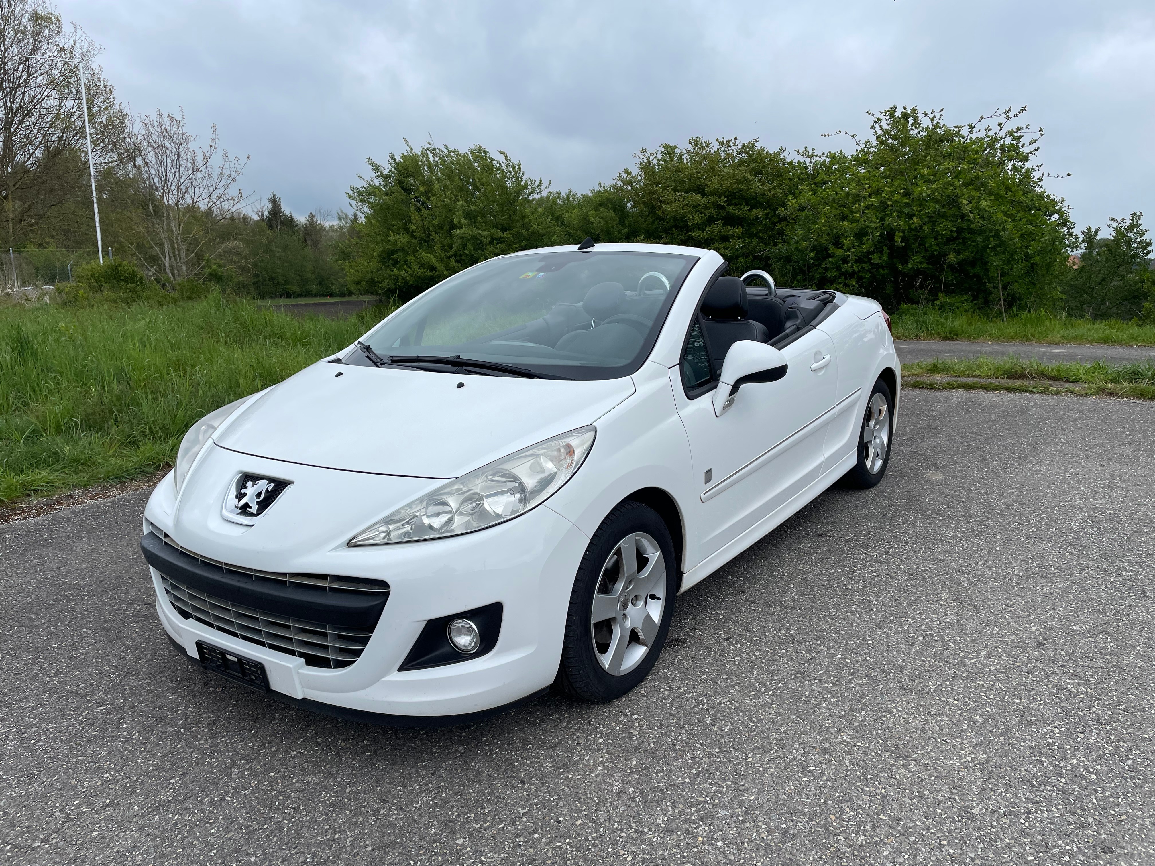 PEUGEOT 207 CC 1.6 16V Turbo Sport