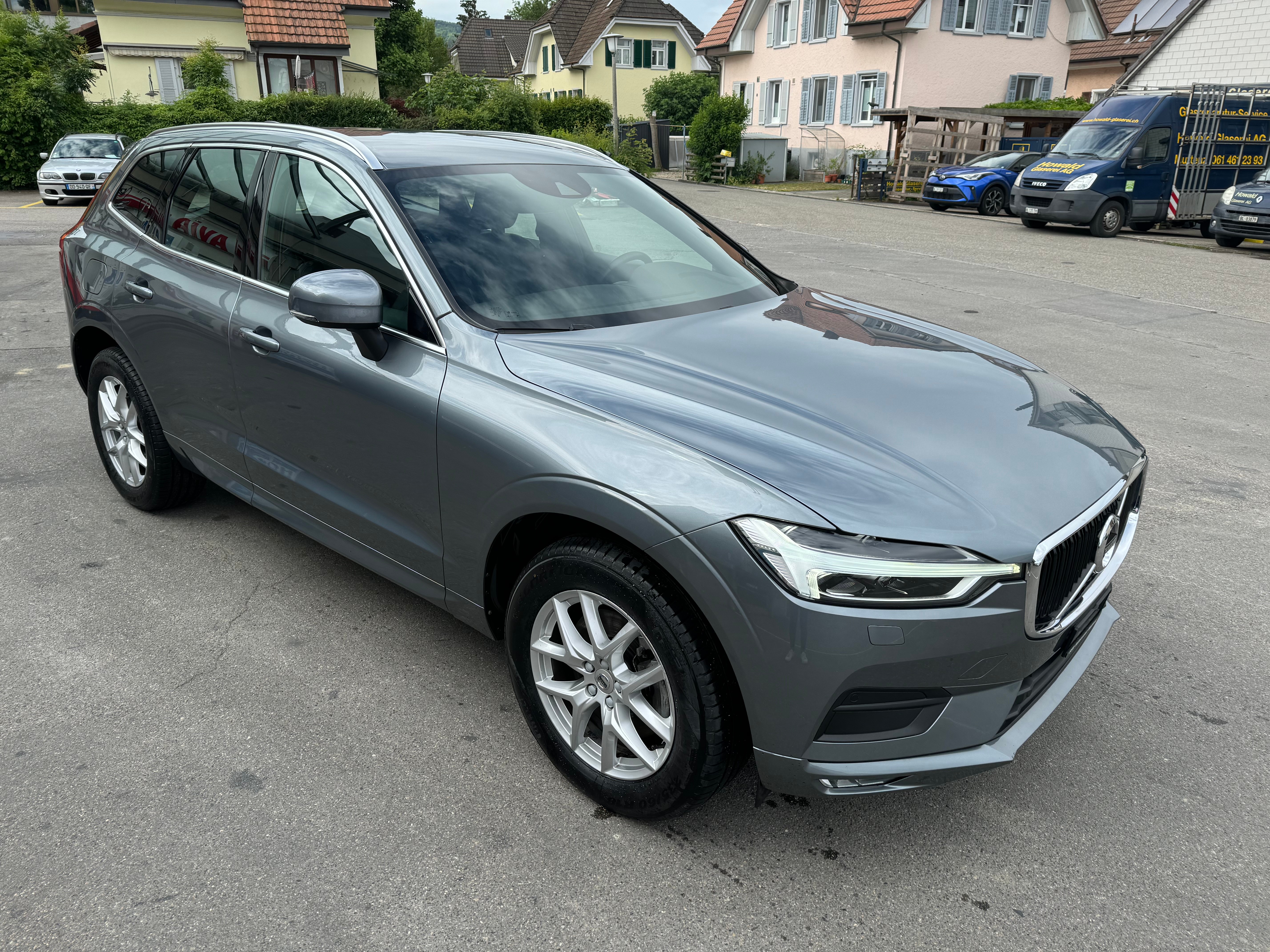 VOLVO XC60 D4 AWD Momentum Geartronic